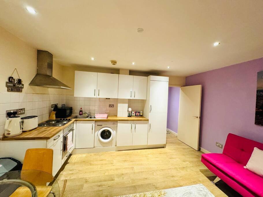 Bright Flat In Bricklane-aldgate
