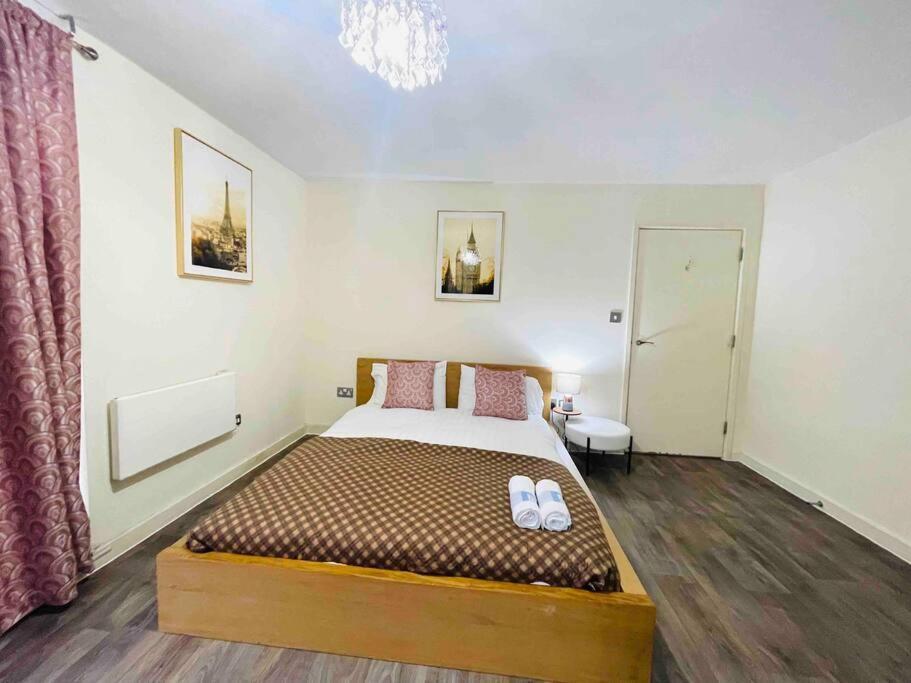 Bright Flat In Bricklane-aldgate * Londen
