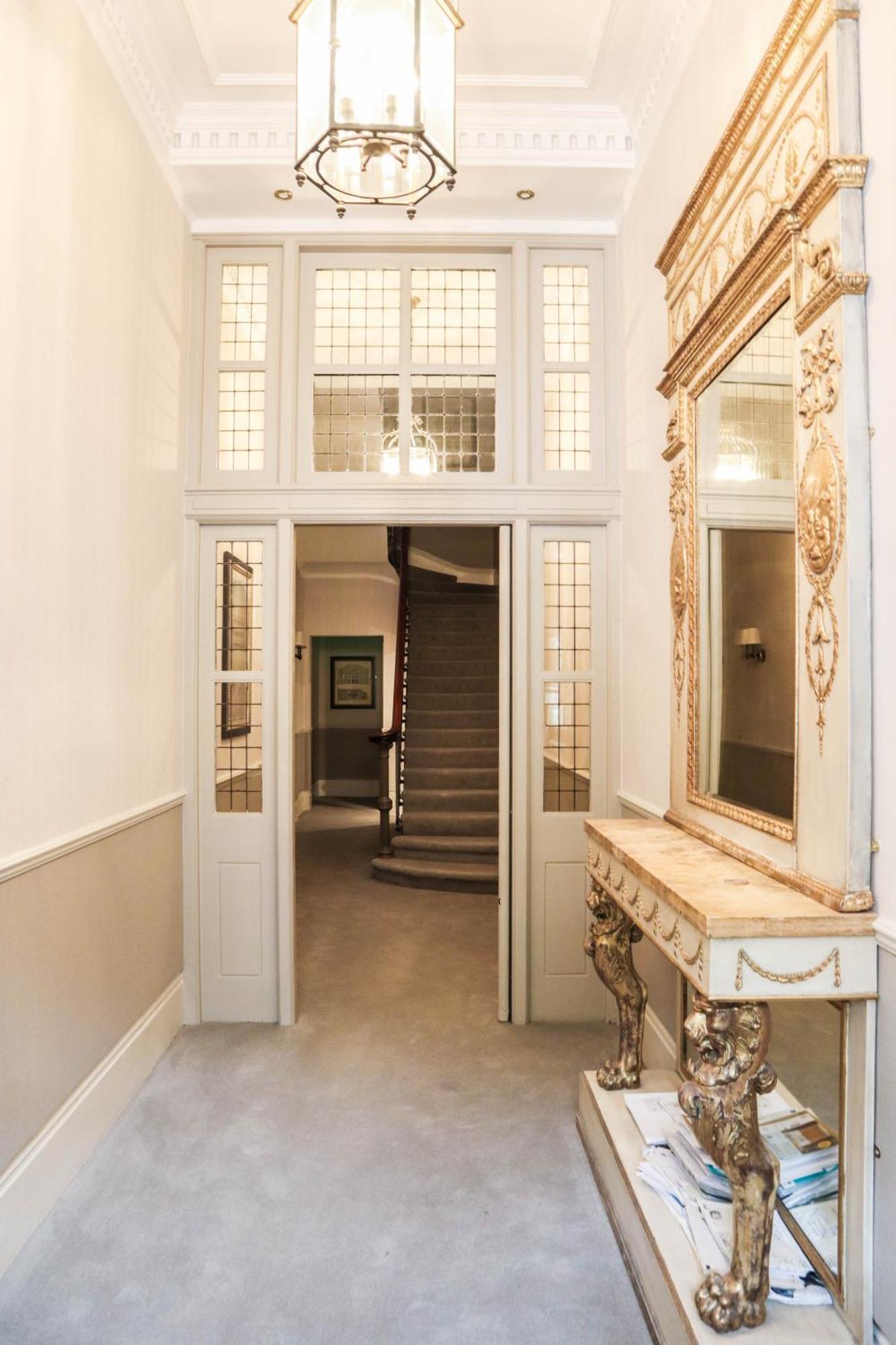 Lovely Kensington Apartment In A Prime Location Londen