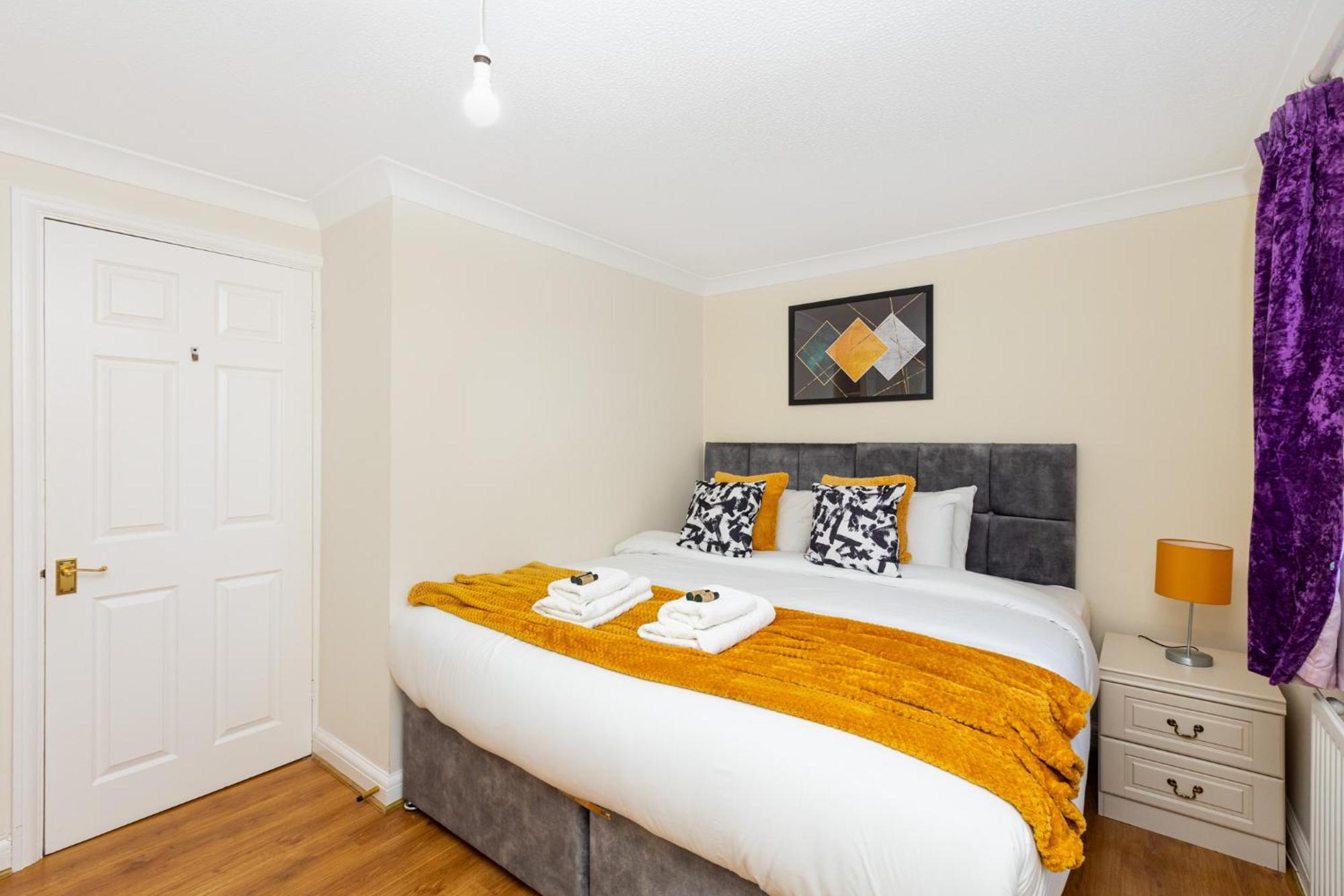 Charming 1br Flat, Canning Town, Excel, Hall Leilighet London