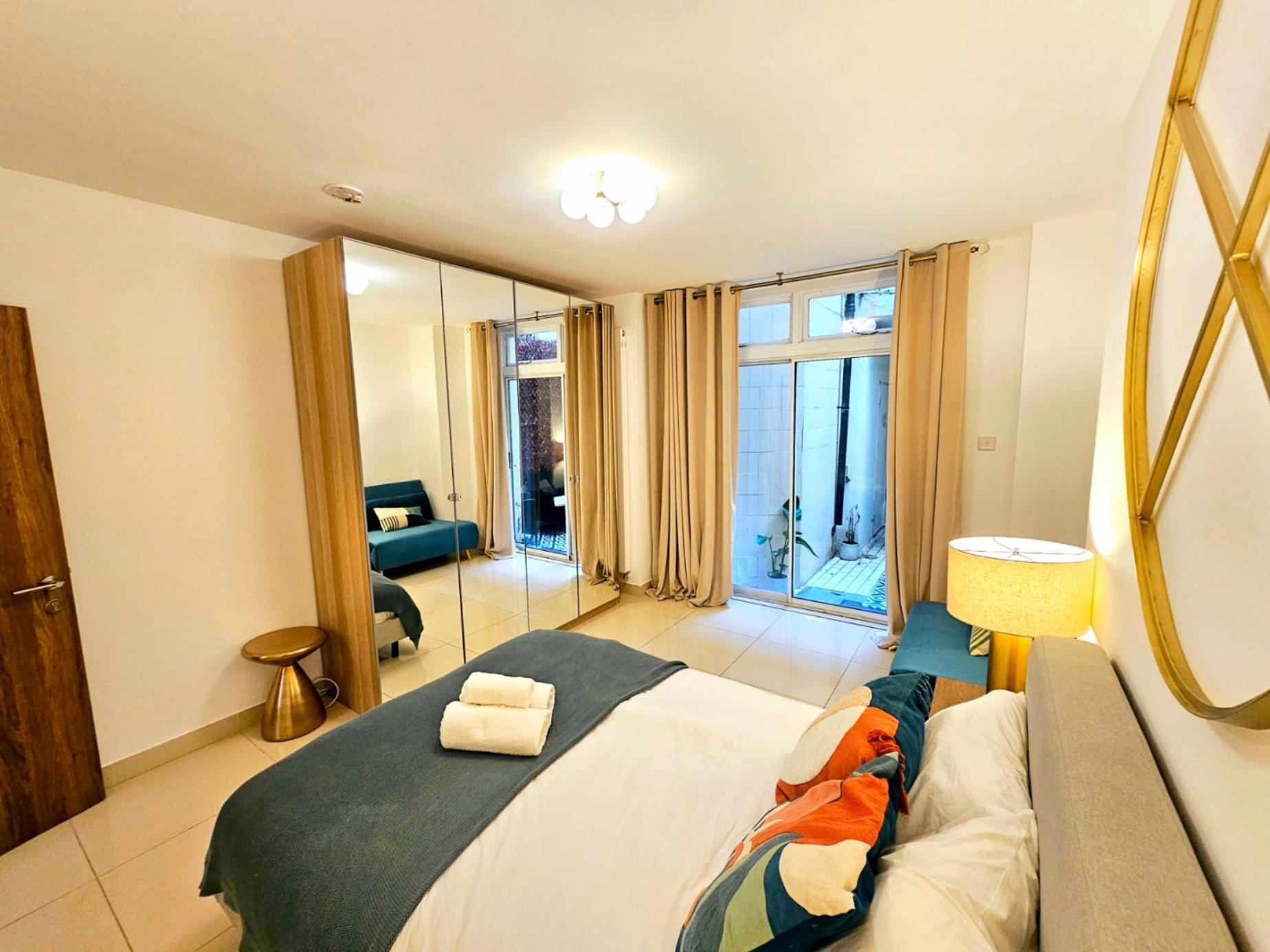 Leilighet Modern Hyde Park With Private Entrance & Private Back Patio Near Bayswater & Paddington Stations London