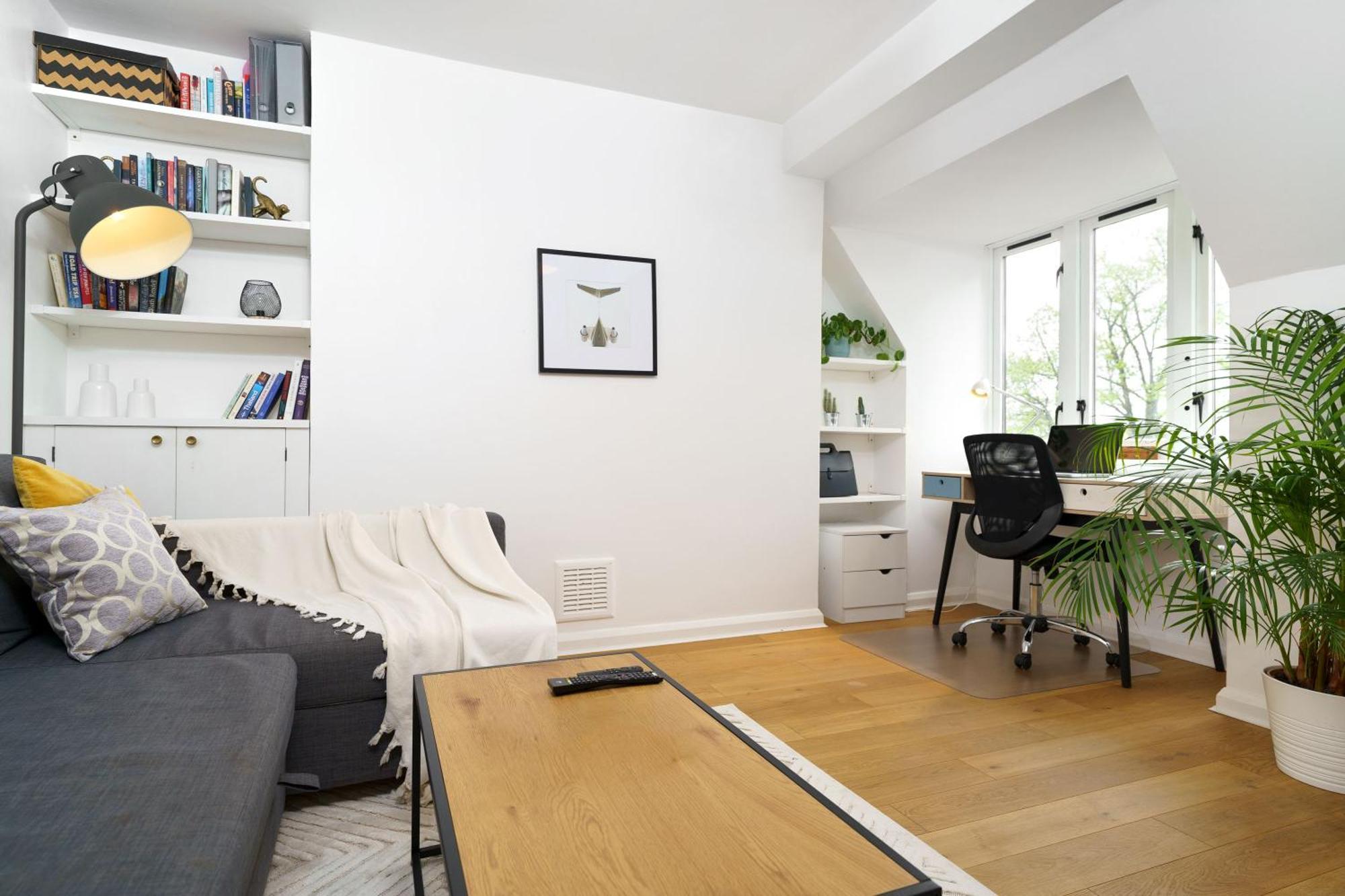 Apartment Lovely In Victoria Park Village London