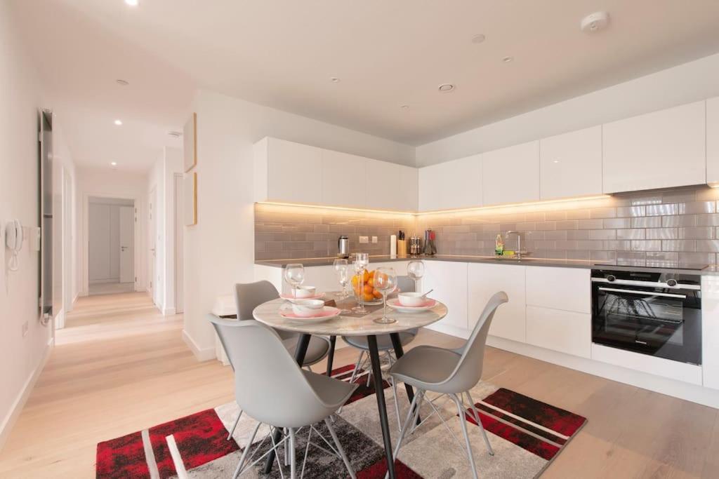 Apartment Utopian Modern London