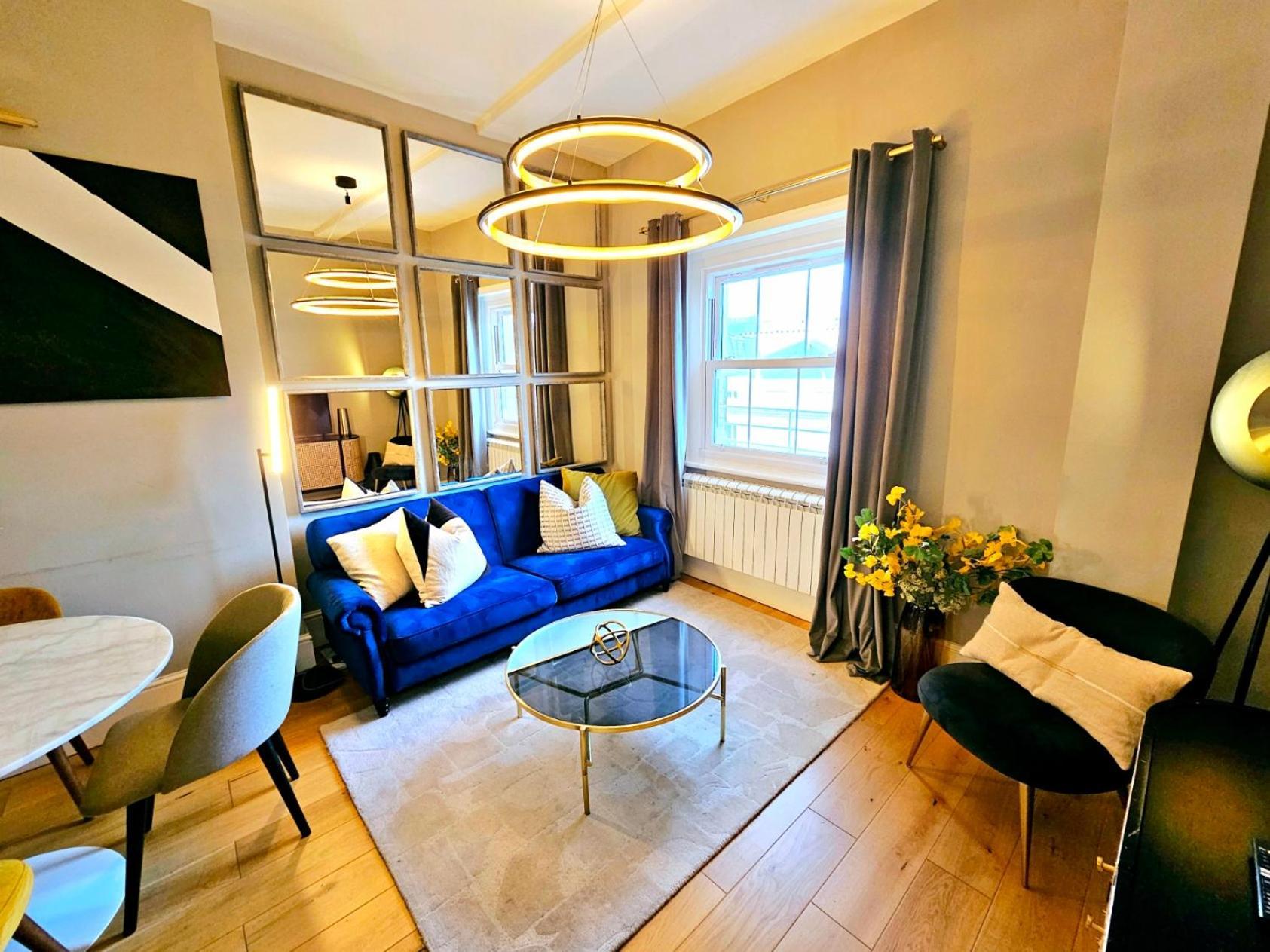 Appartement Gorgeous Hyde Park With Elevator Access By Tube Metro Stations Londen