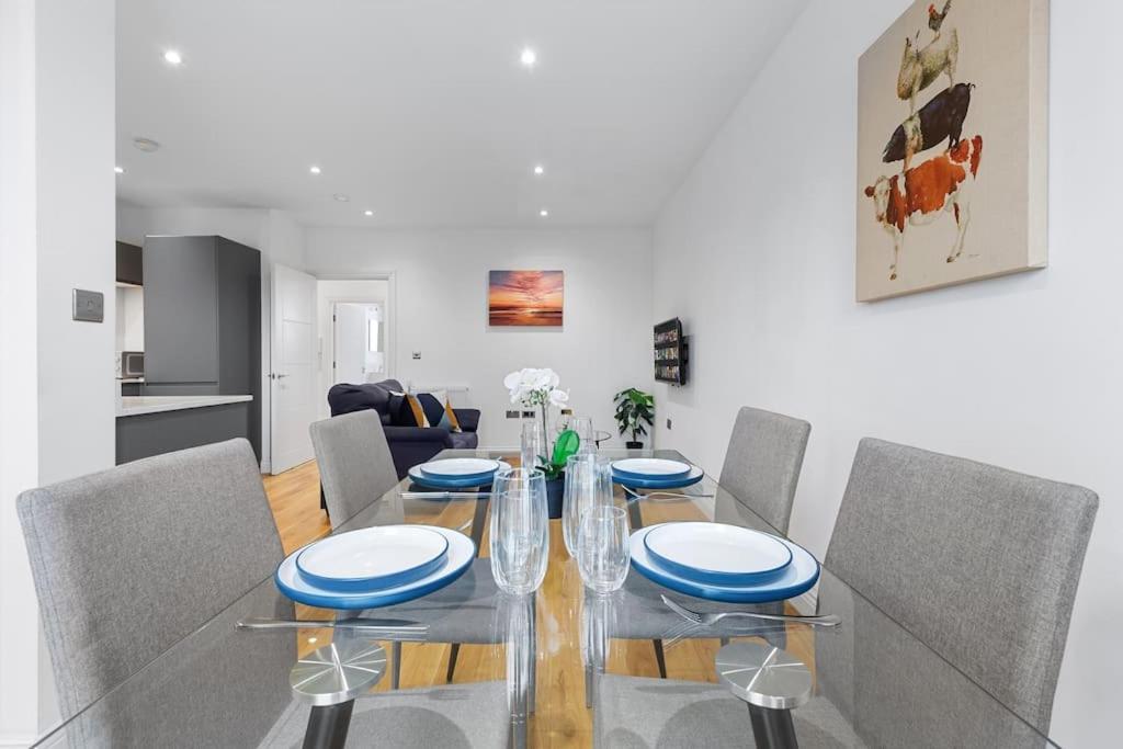 Luxury Bermondsey Apartment *