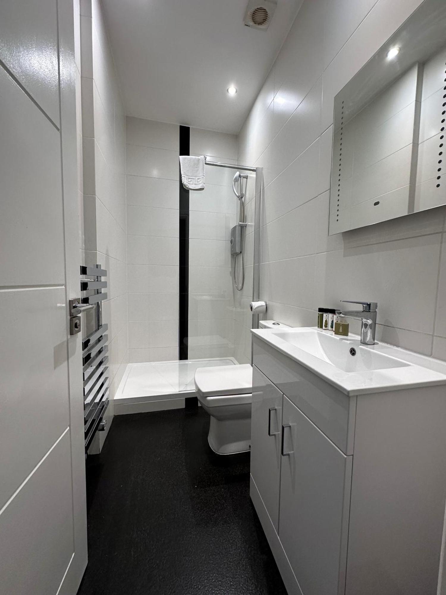Apartment 1, Soho 1st Floor By Indigo Flats