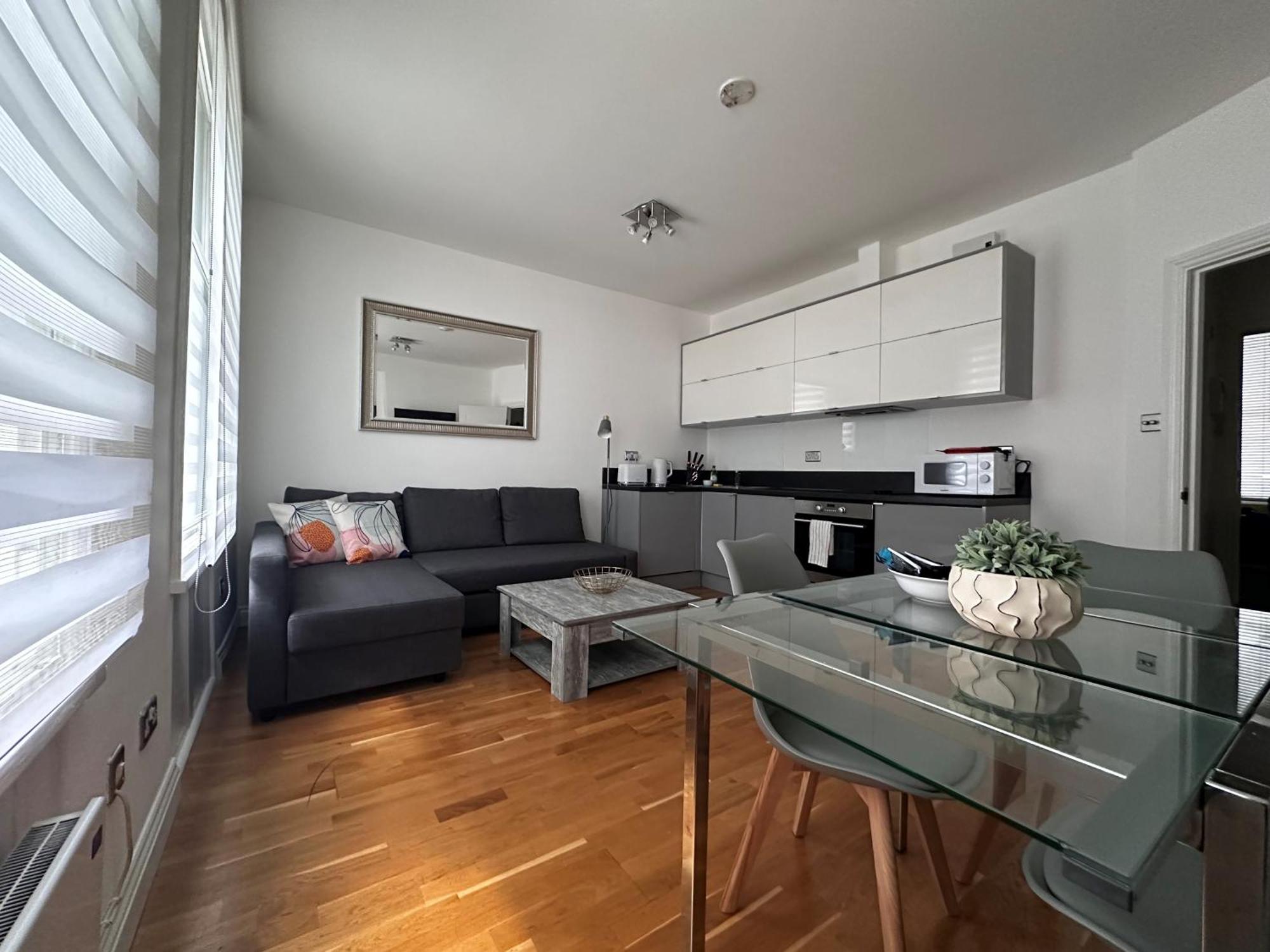 Apartment 1, Soho 1st Floor By Indigo Flats *