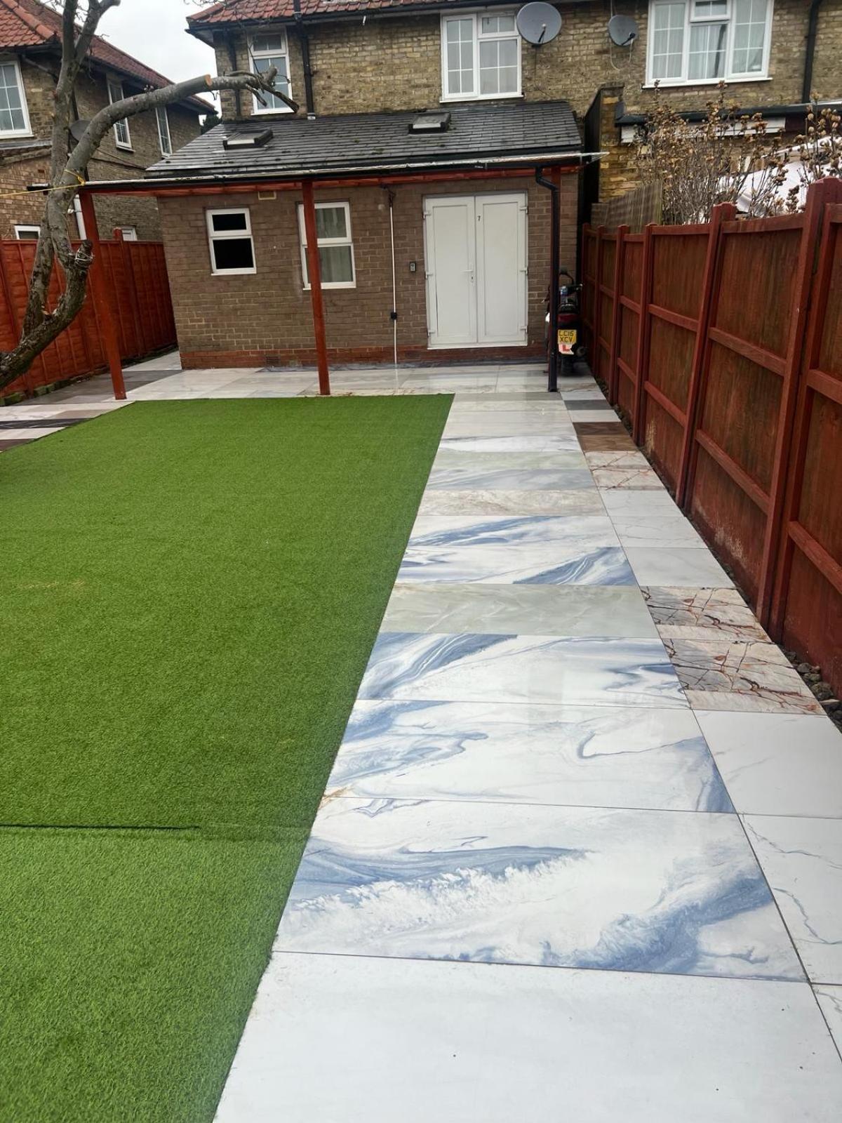 Good Priced Double In Sherperds Bush * London