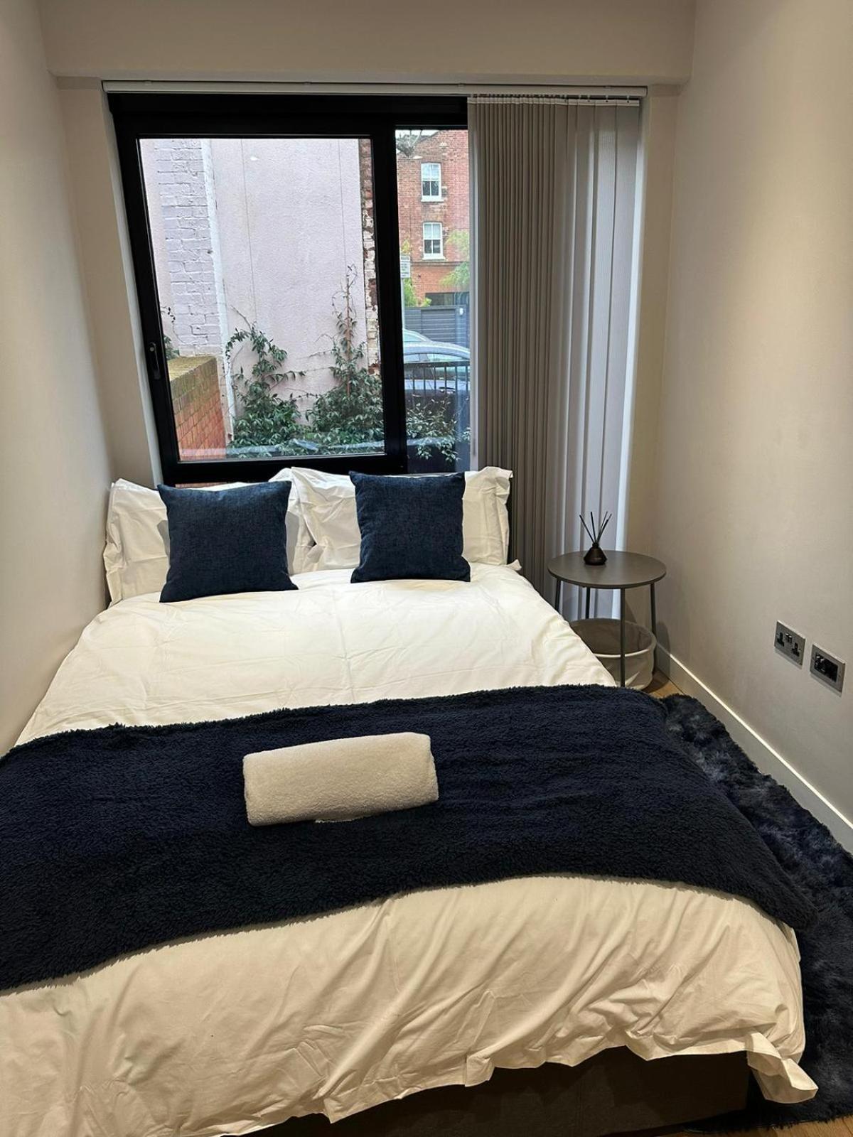 Richardson Deluxe - 3 Bed London