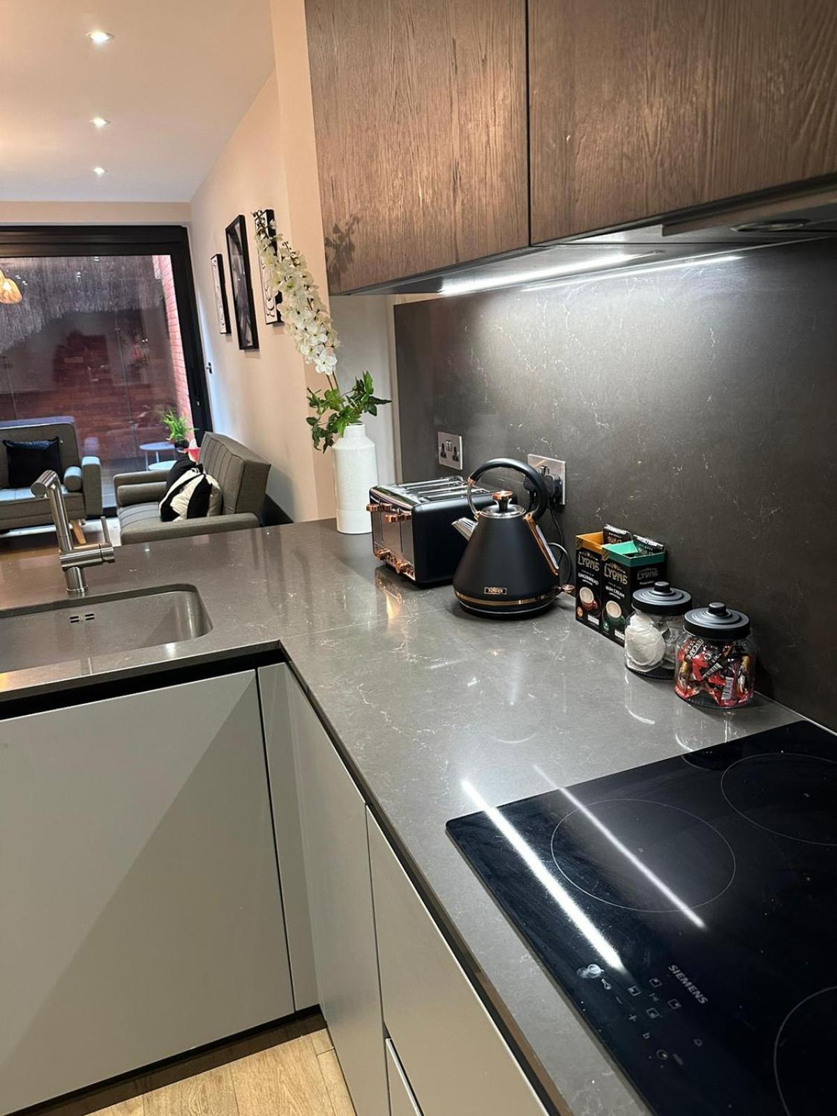 Richardson Deluxe - 3 Bed *