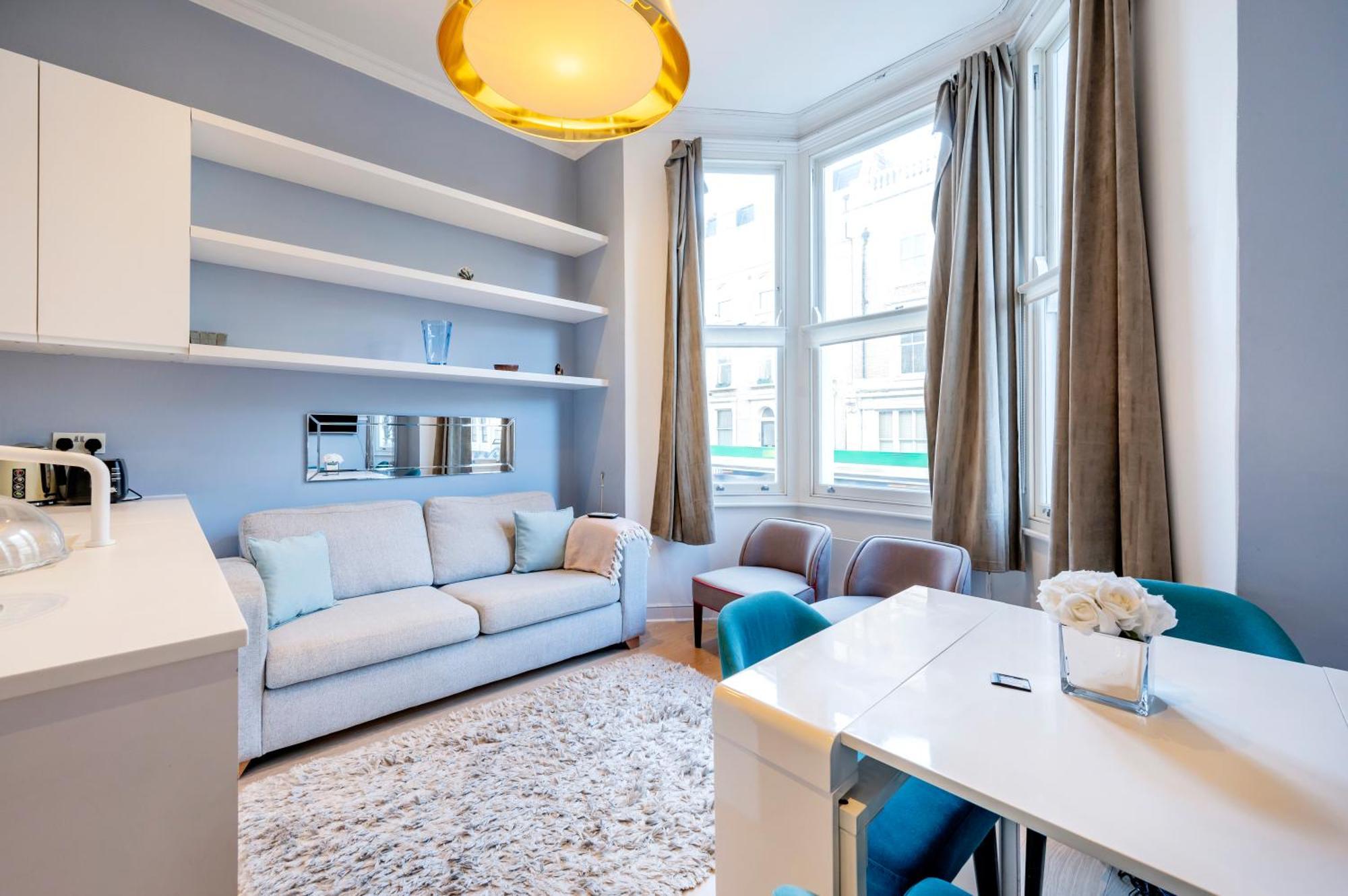 Chelsea Two Bedroom * London