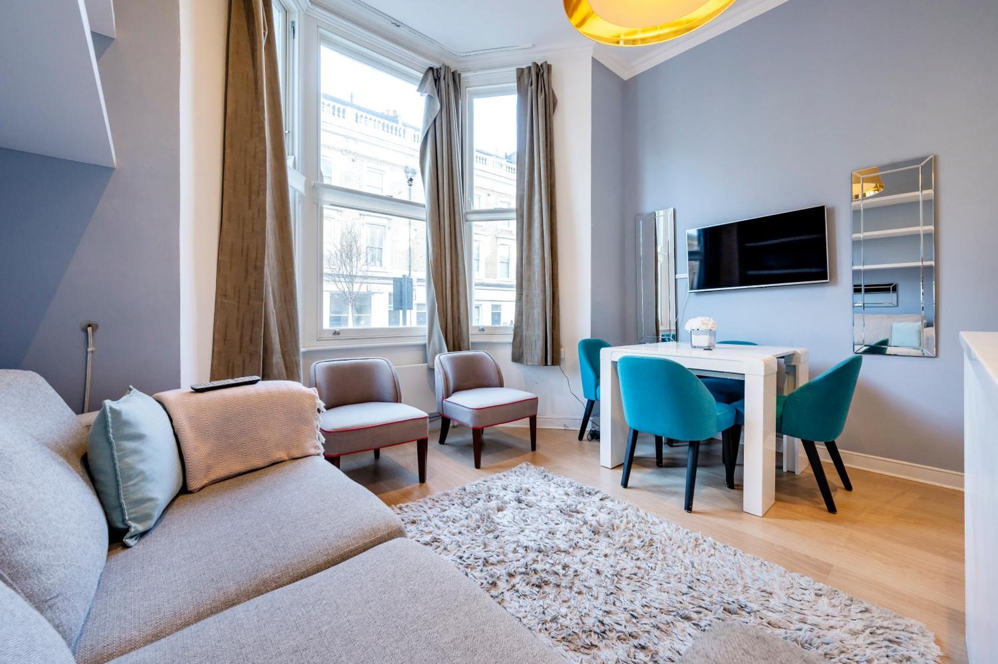 Chelsea Two Bedroom Apartment London
