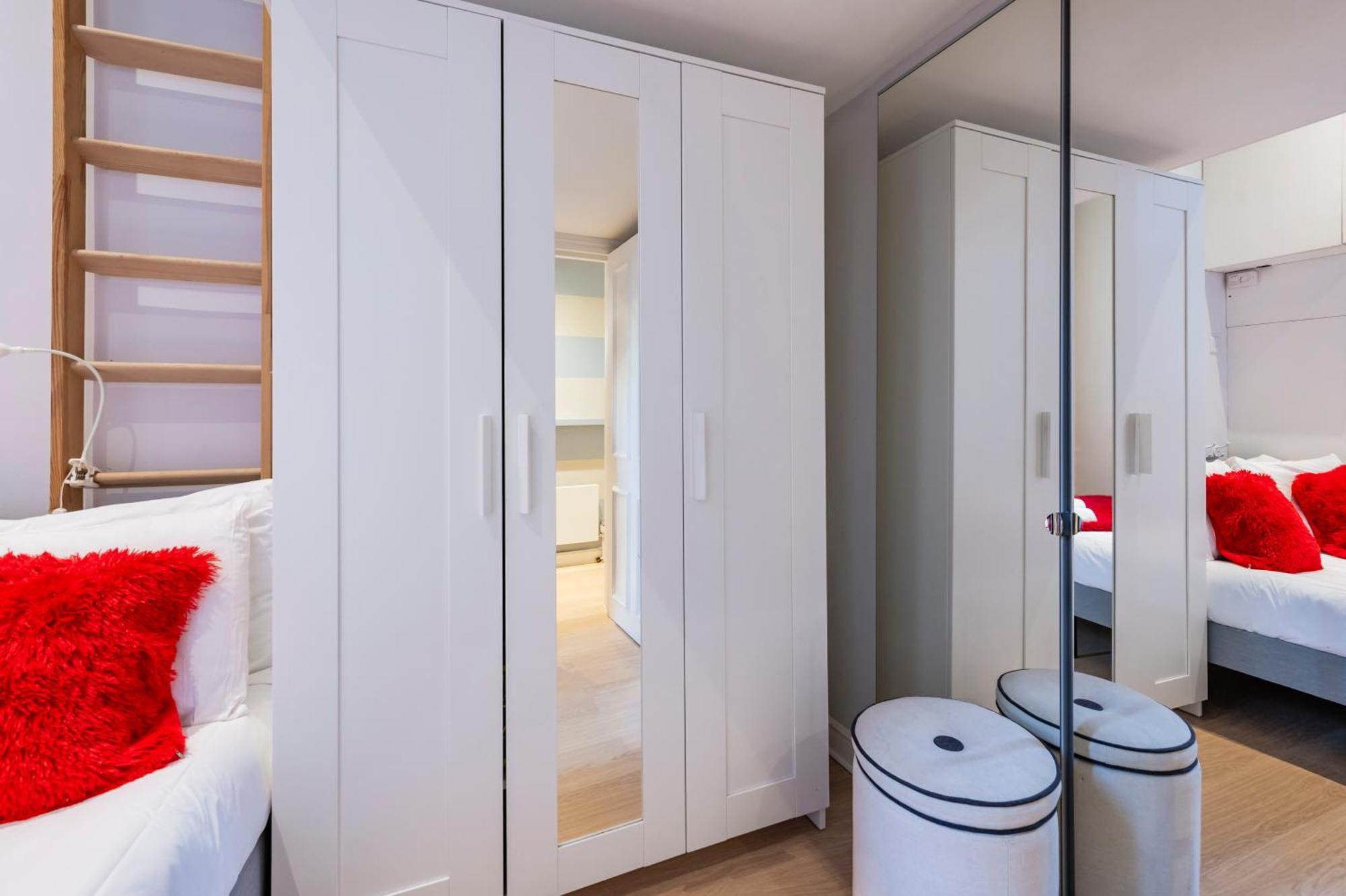 Apartment Chelsea Two Bedroom London