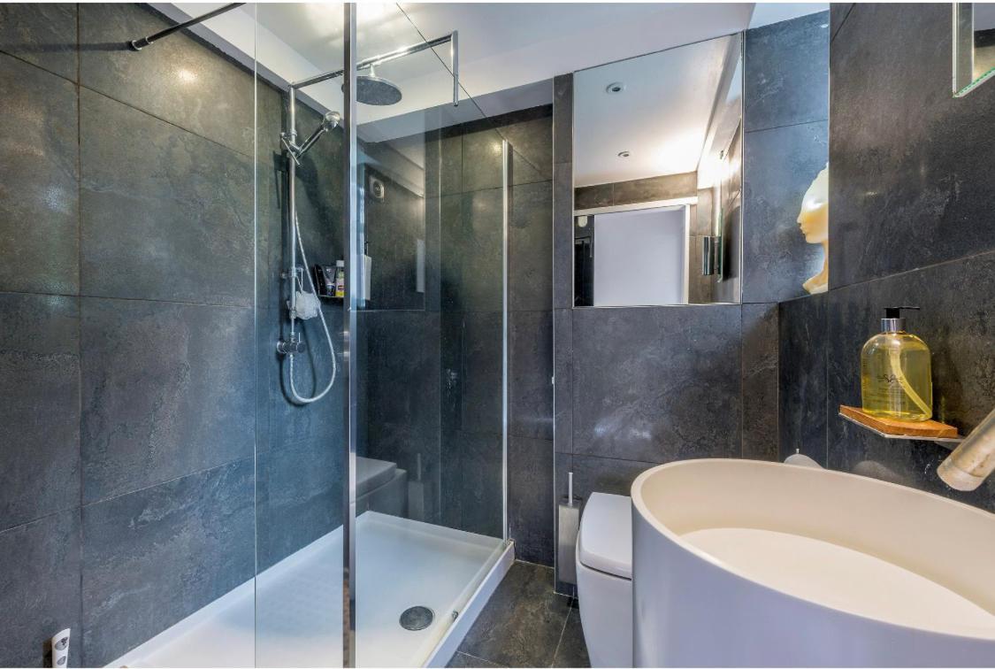 Leilighet Stunning 3 Bedroom, 3 Bathroom Duplex With Terrace London