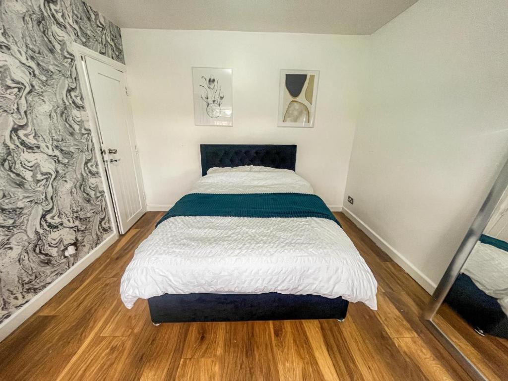 Equires East Townhouse By Harlington Apartment London
