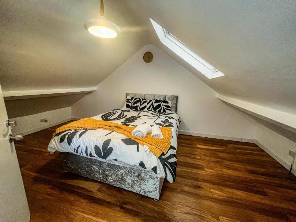 Equires East Townhouse By Harlington London