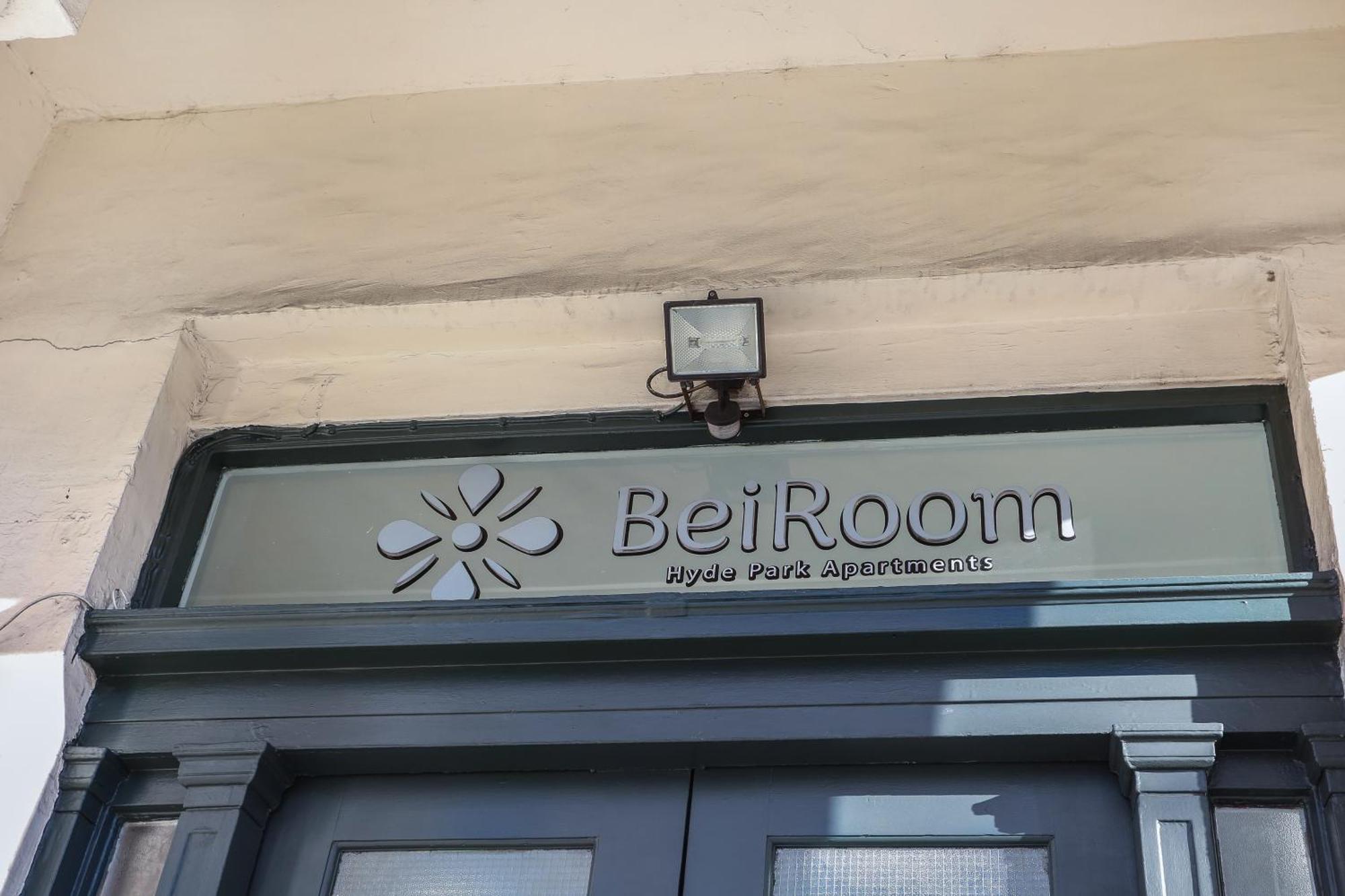 Beiroom Hyde Park Apartment