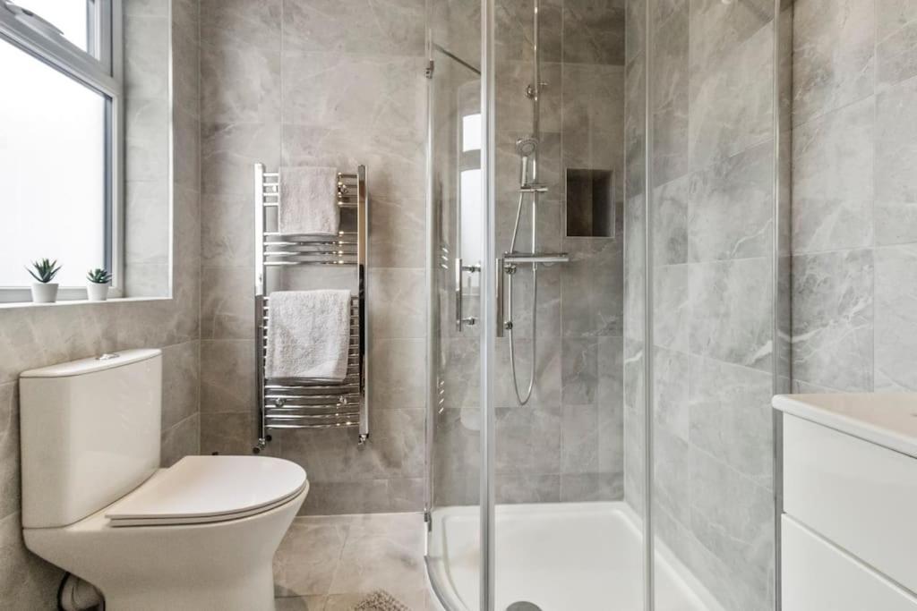 Apartamento 2 Bedroom Flat, Wembley Stadium Londres