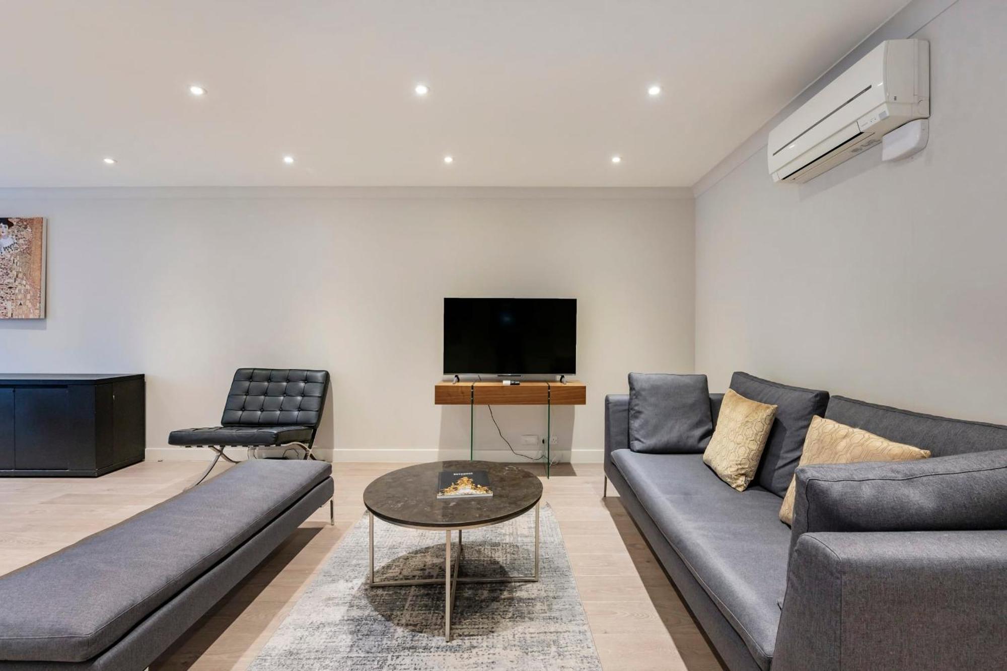 Stunning 2-bedroom-hosted By Sweetstay * Londres