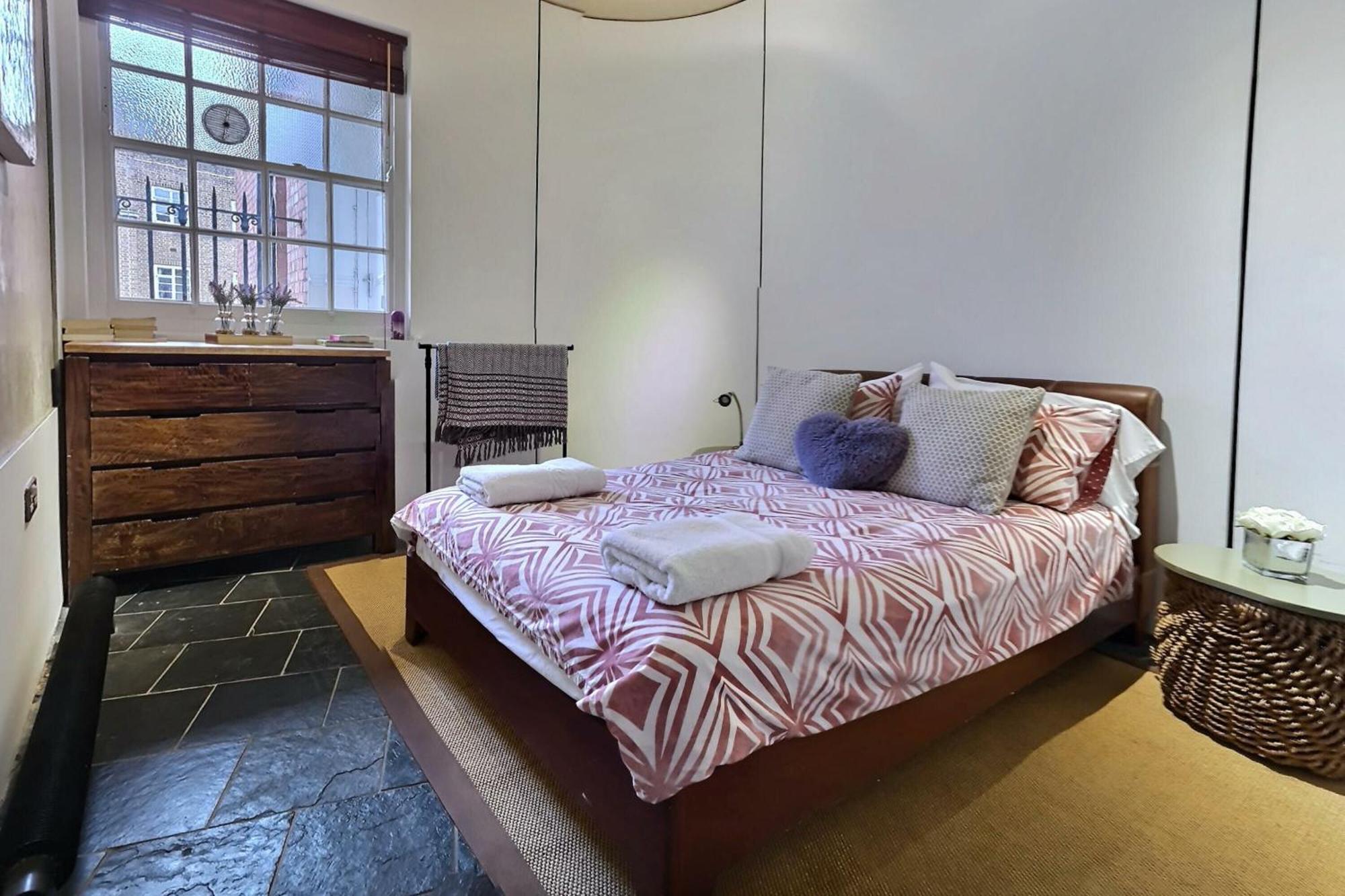 1 Bedroom Flat In Kings Cross London
