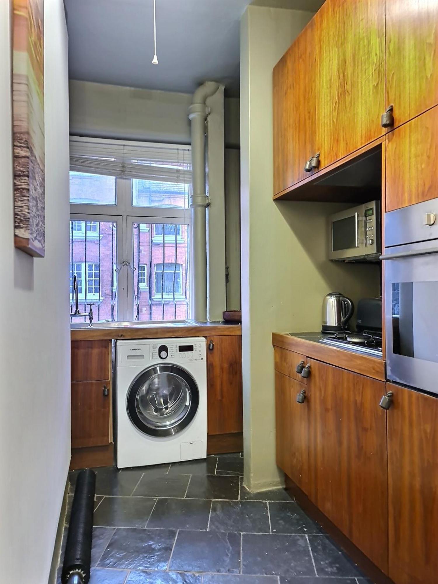 1 Bedroom Flat In Kings Cross Apartment *