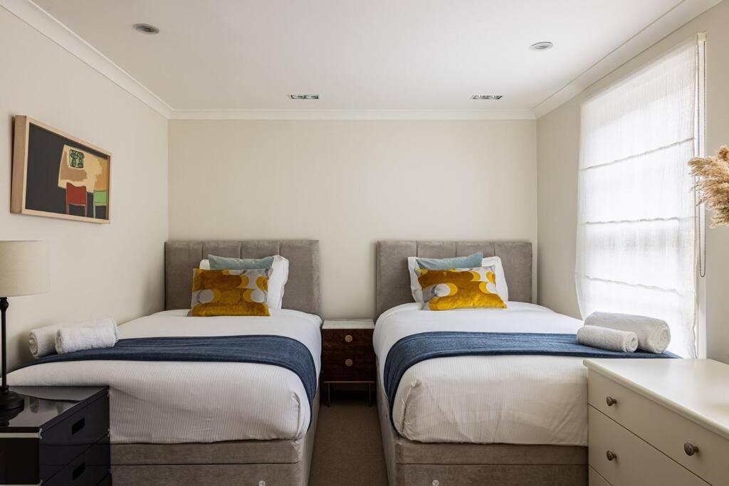 A Grand Four Bedroom Townhouse At Knightsbridge Apartamento Londres