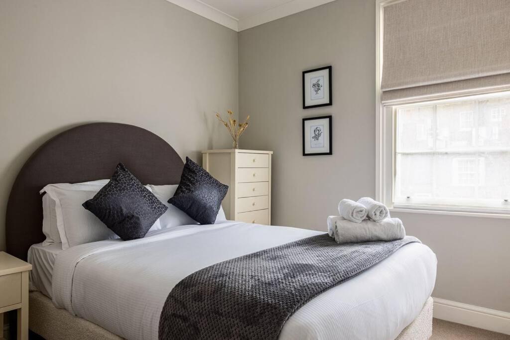 Leilighet A Grand Four Bedroom Townhouse At Knightsbridge London
