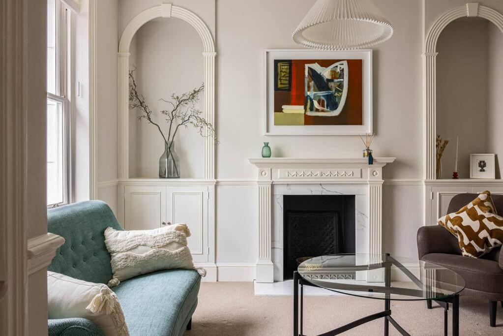 Leilighet A Grand Four Bedroom Townhouse At Knightsbridge *
