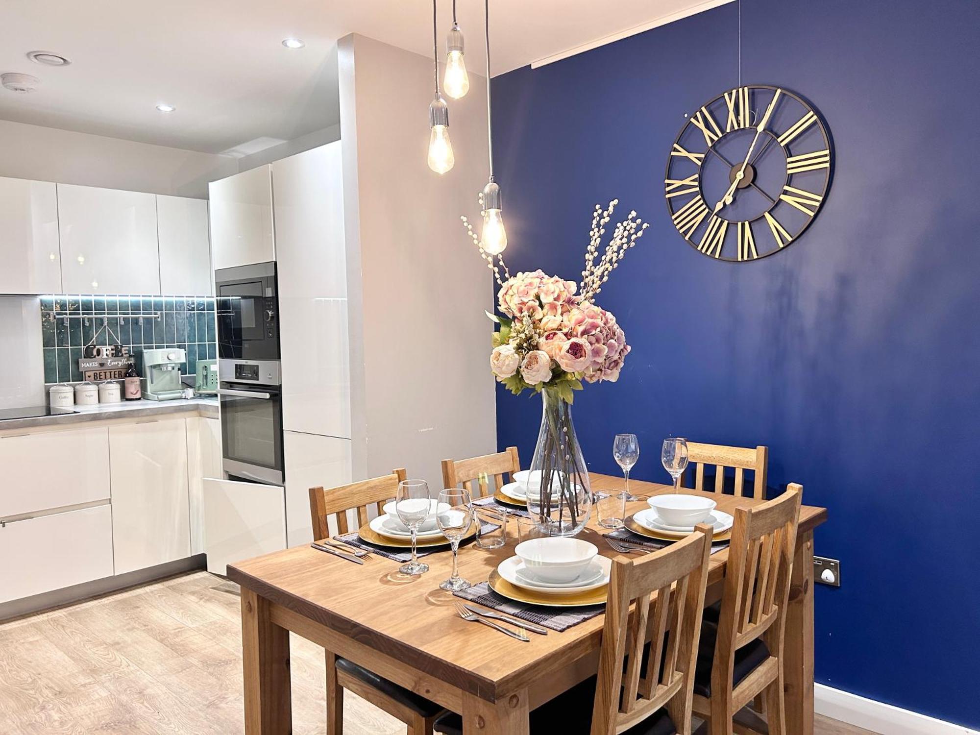Canary Wharf, Sleeps 4, Fast Wifi, Gym, Prime Location Leilighet