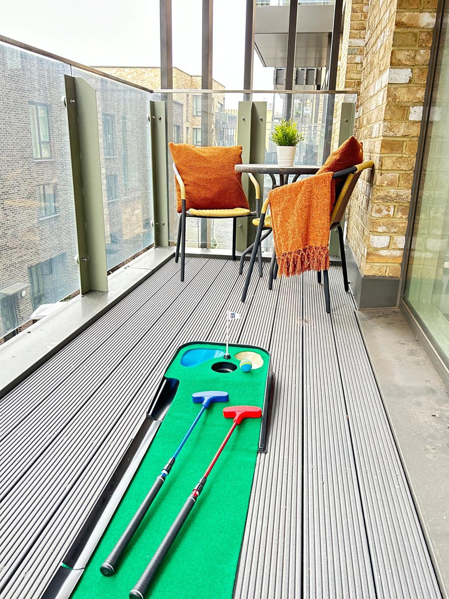Canary Wharf, Sleeps 4, Fast Wifi, Gym, Prime Location Leilighet