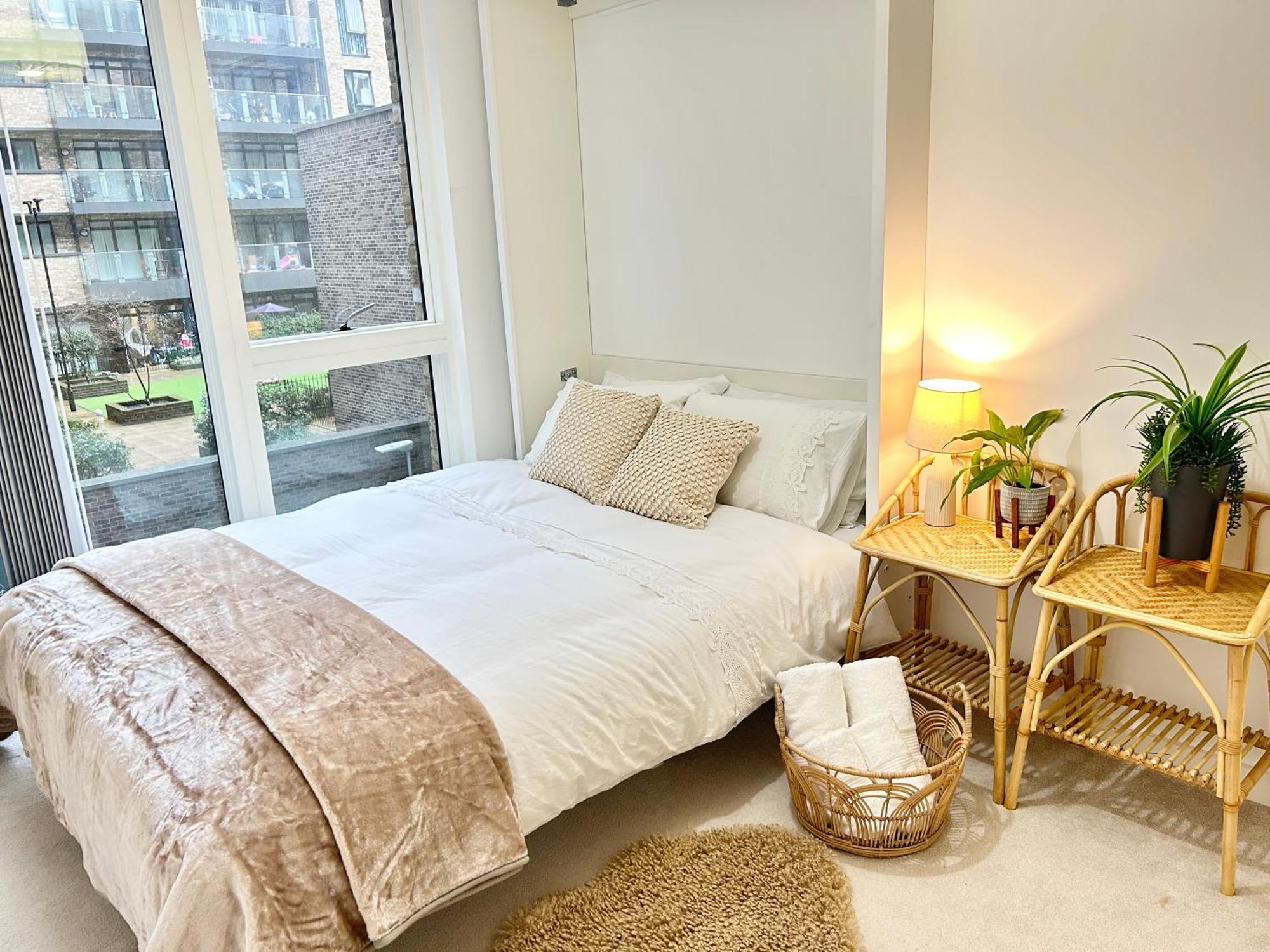 Canary Wharf, Sleeps 4, Fast Wifi, Gym, Prime Location Leilighet London