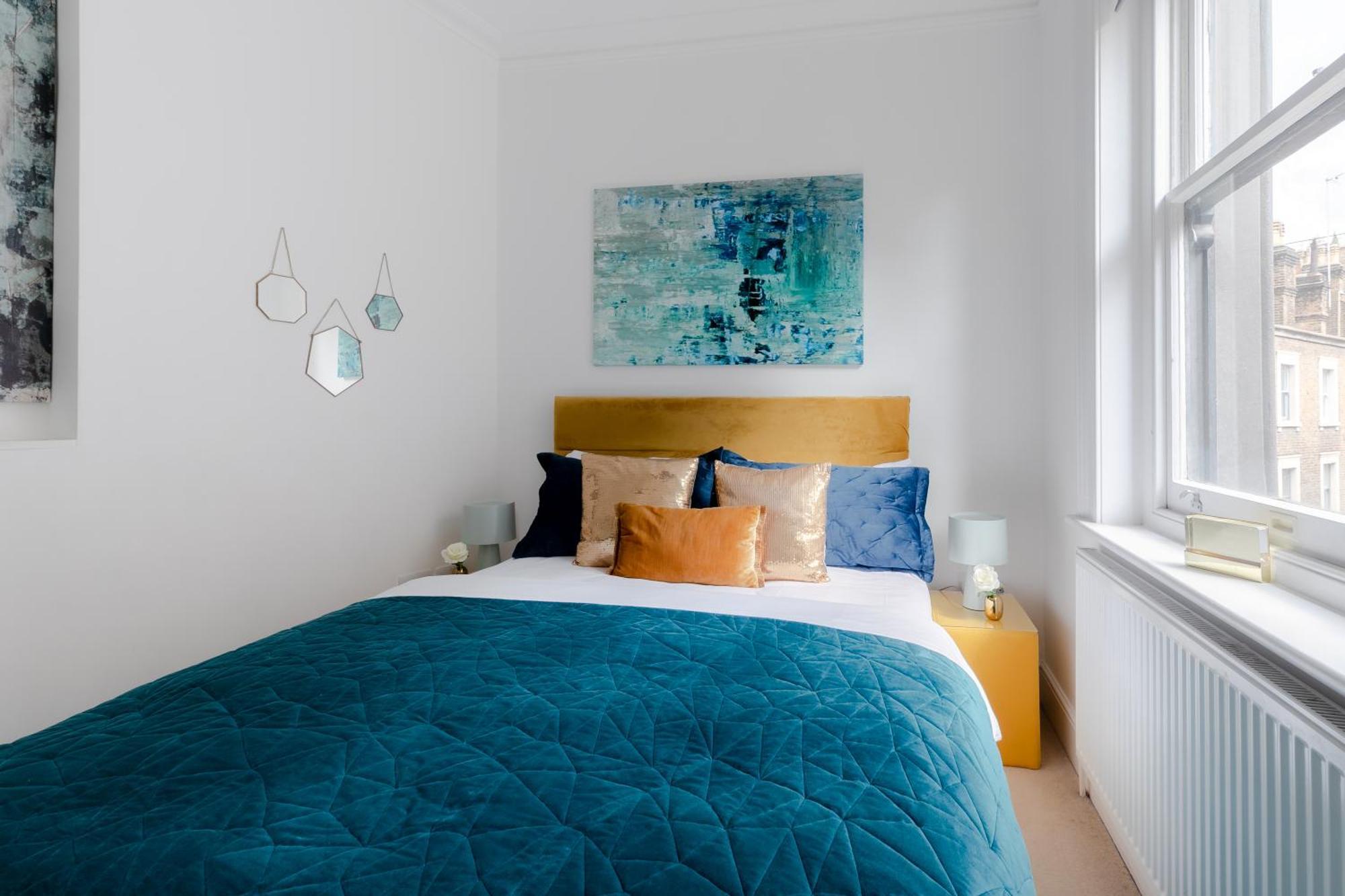 Rare Find Off Oxford St! Soho 5bed Design House For Xxl Groups