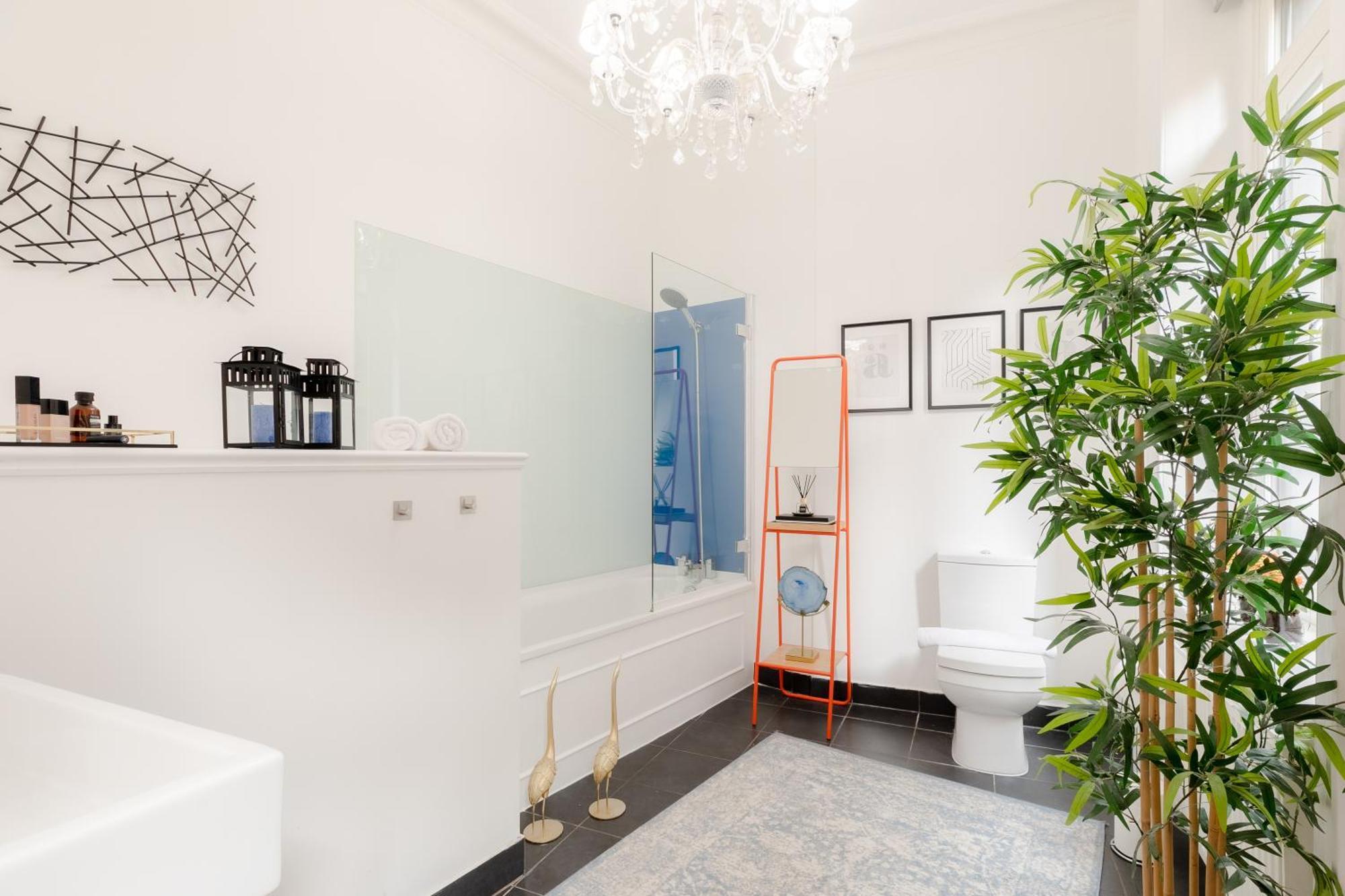 Rare Find Off Oxford St! Soho 5bed Design House For Xxl Groups Apartment *