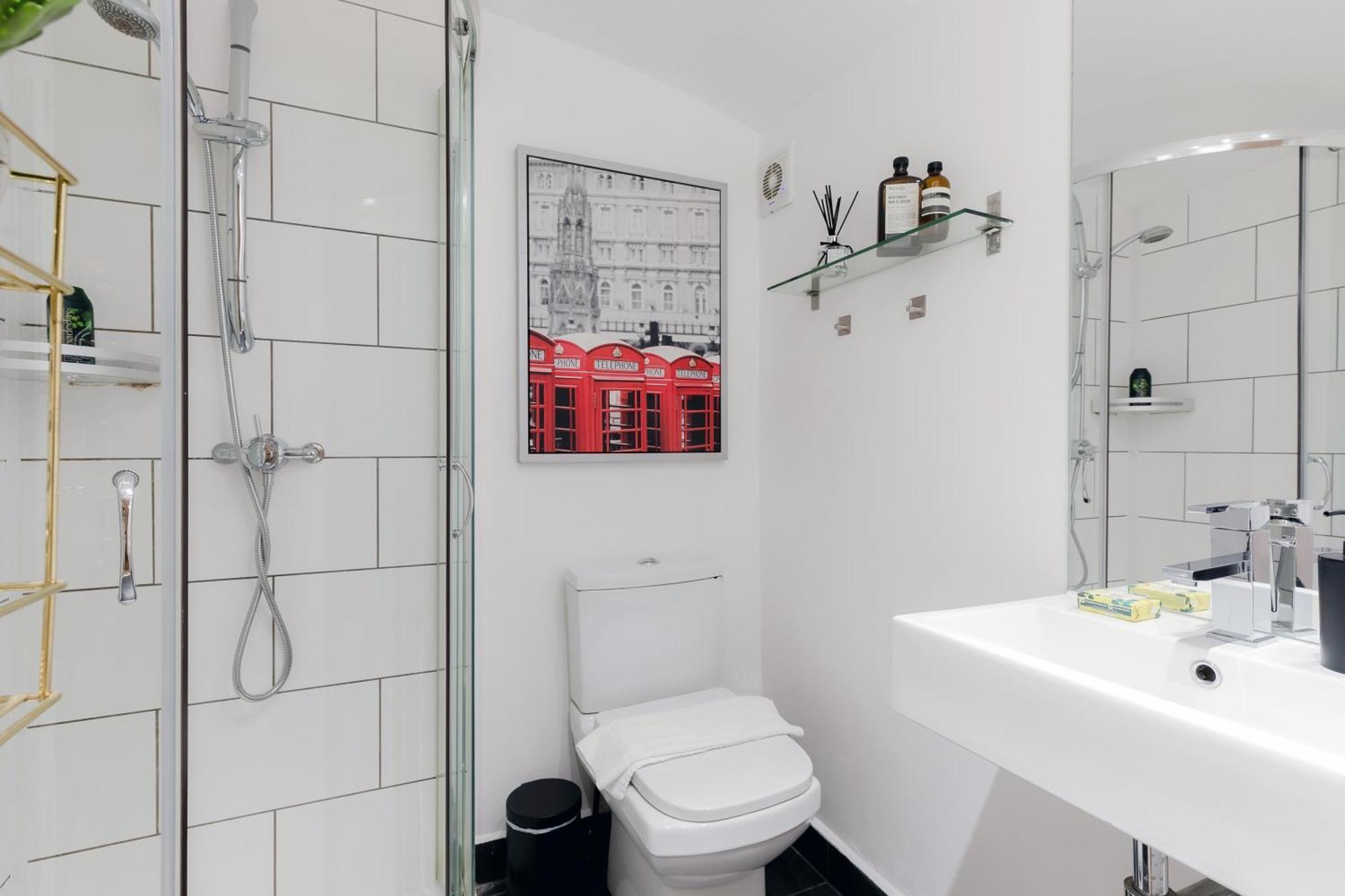 Rare Find Off Oxford St! Soho 5bed Design House For Xxl Groups * London