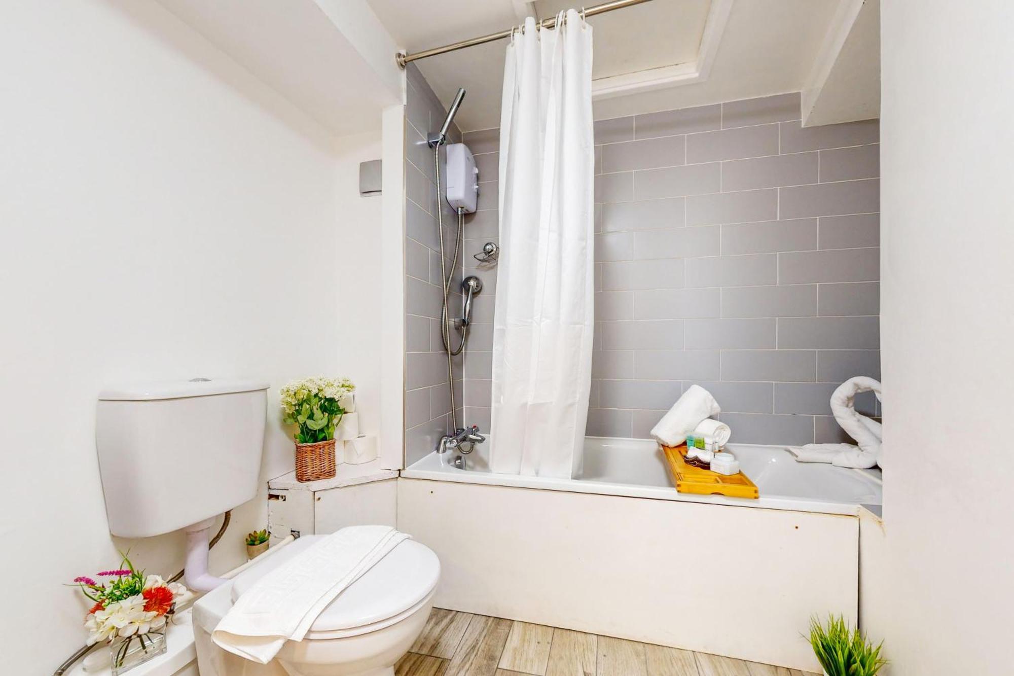 Park Lane Harrowby Street Apartment London