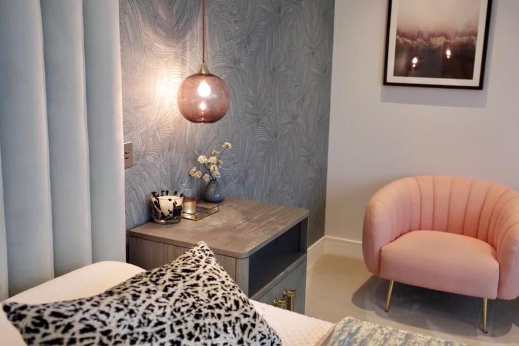 Royal Luxury 3 Beds: Covent Garden Haven Apartment *