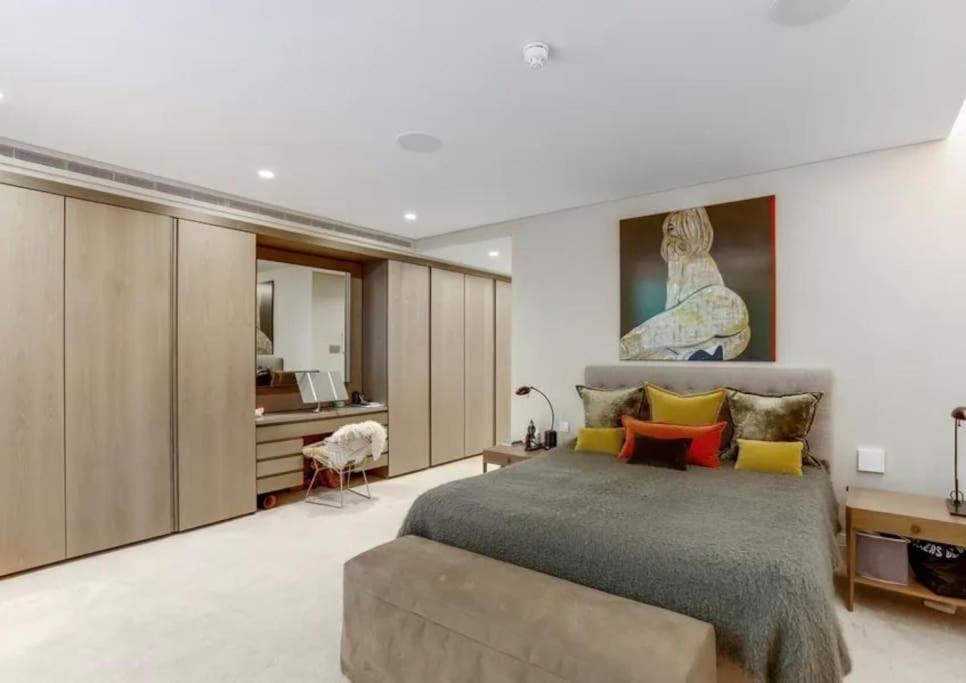 Apartment Royal Luxury 3 Beds: Covent Garden Haven London