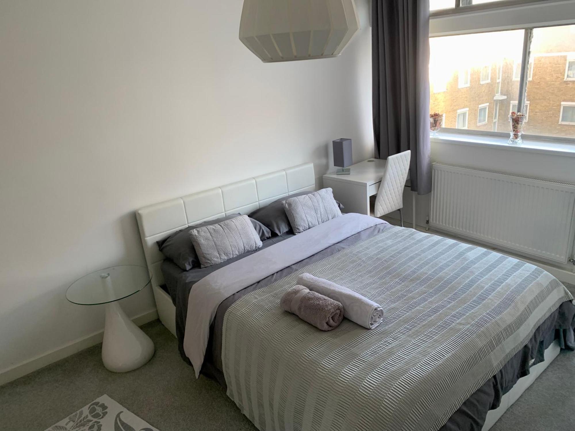 Accommodatie bij particulieren New- Prime Location-spacious Cozy Next To Hyde Park *