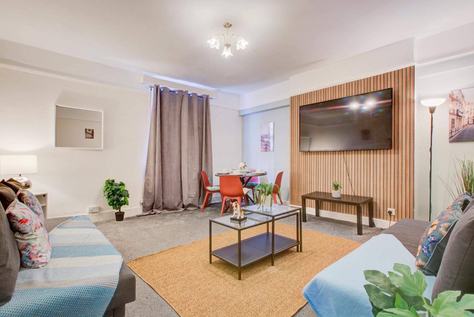 Apartamento 2 Bedroom And Living In