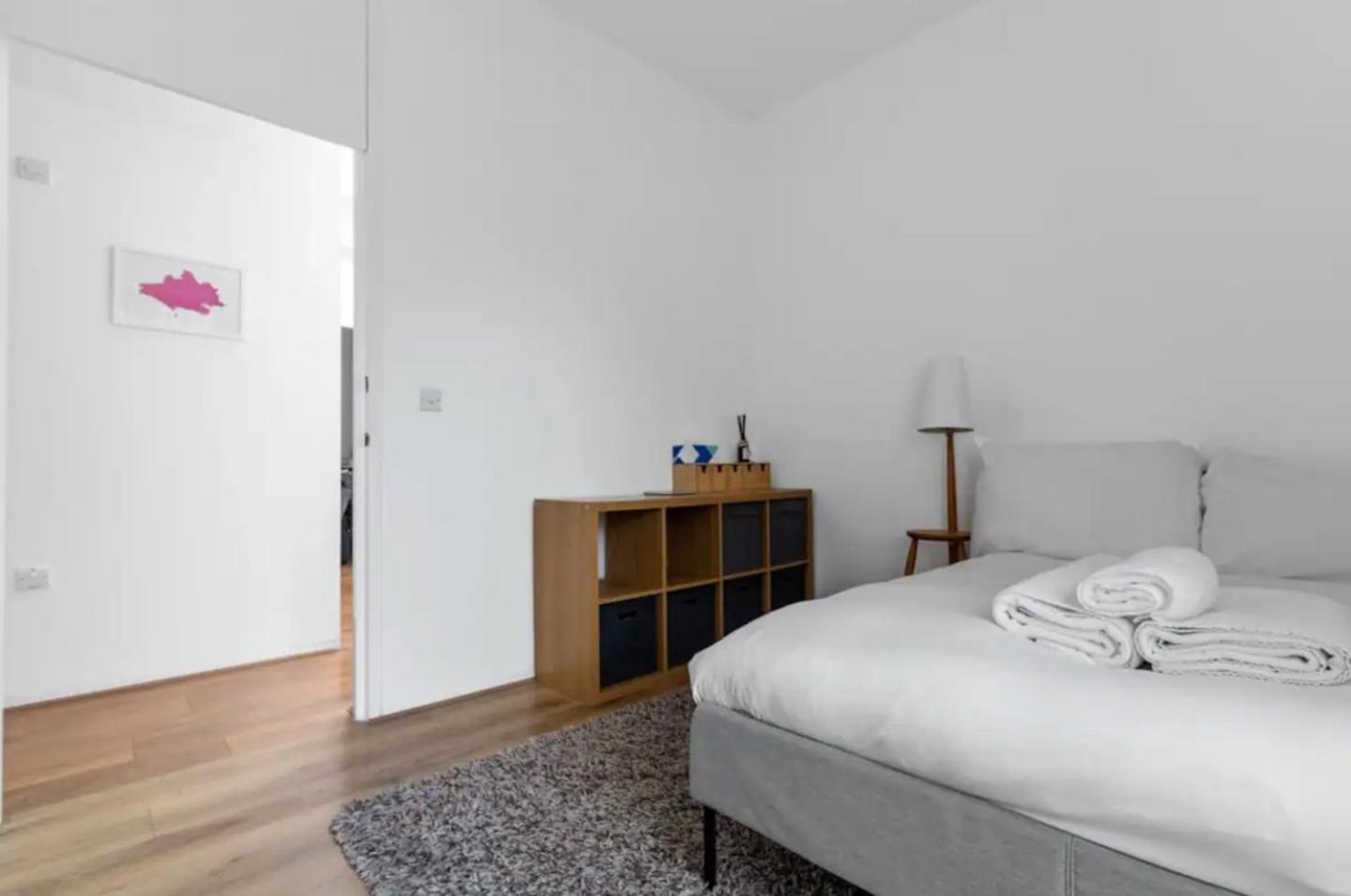 Luxury Modern Flat Near Excel, 02 & Canary Wharf Leilighet *
