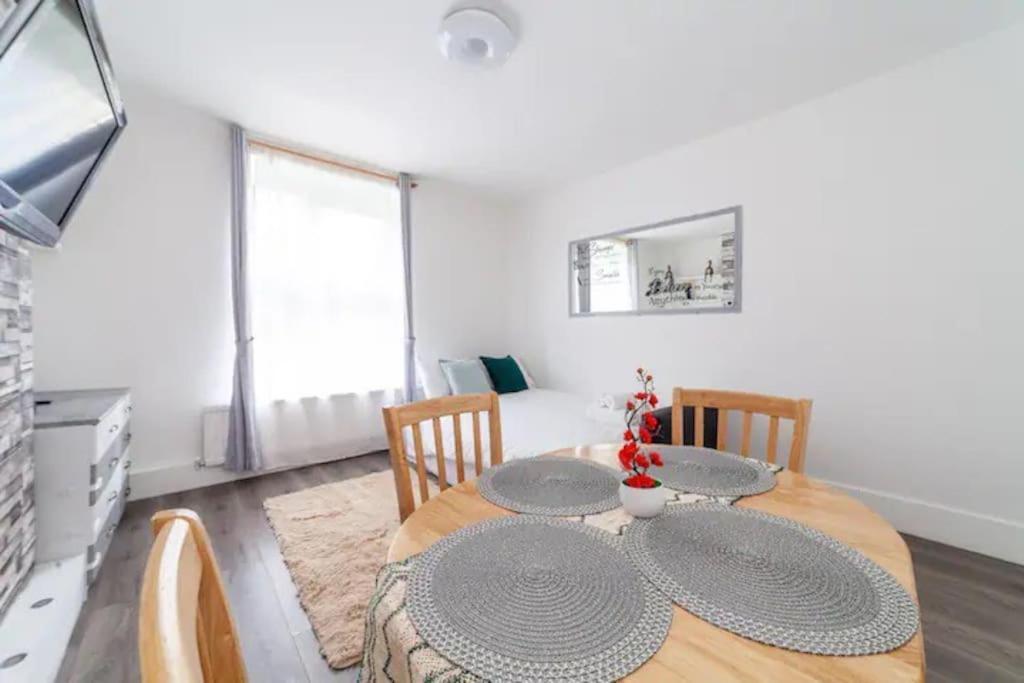Appartement Ground Floor Flat Free Parking