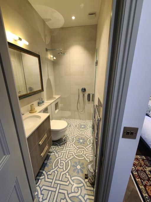New Boutique Ground Floor Apartment *