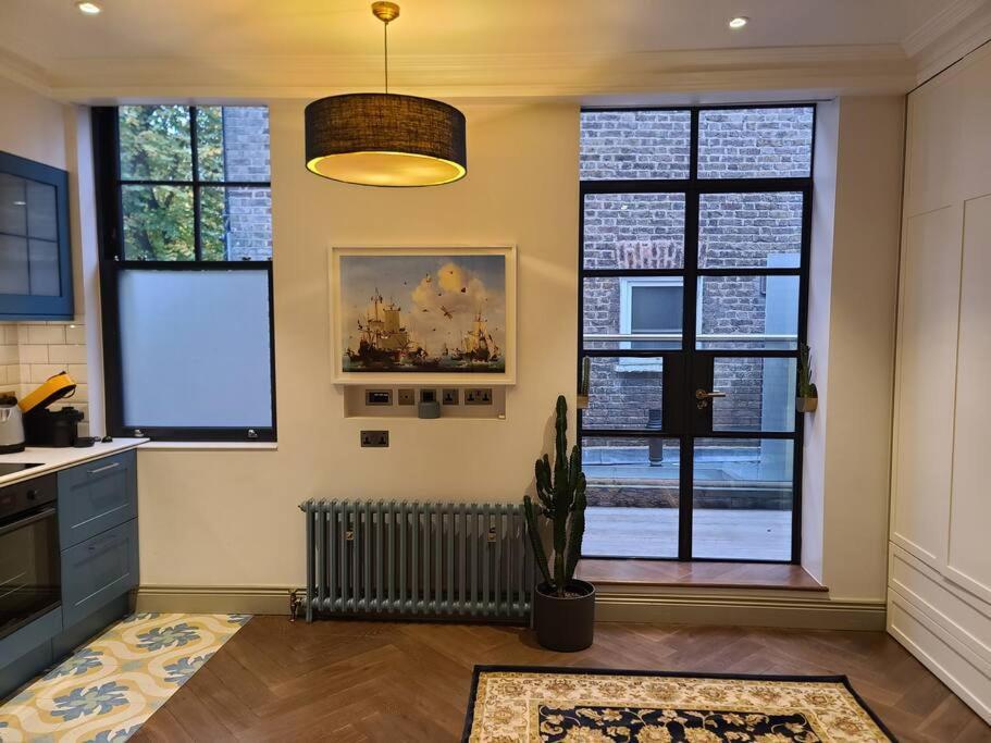 New Boutique Ground Floor Apartment London