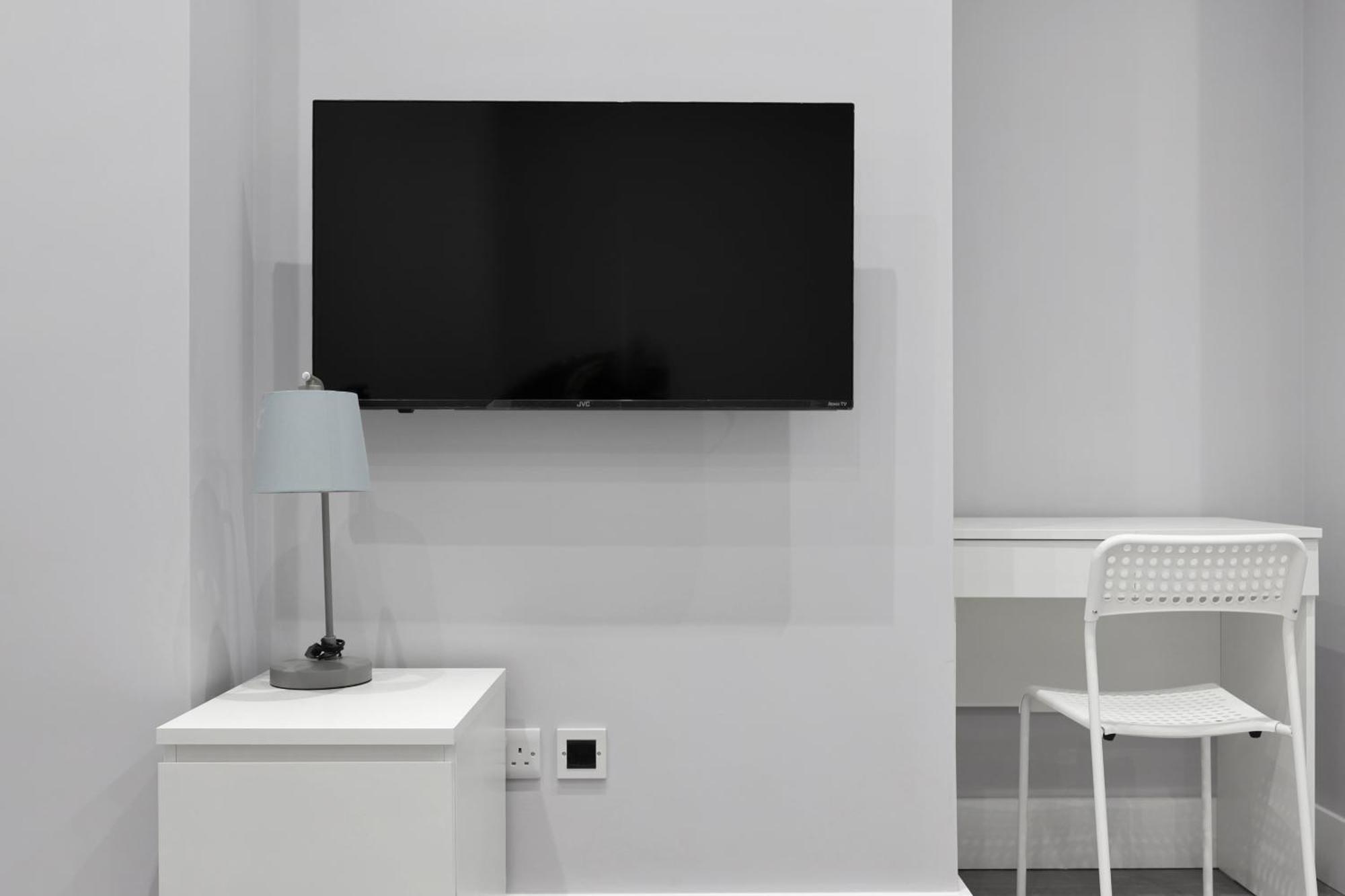 Your Cosy Modern 2 Double Bedroom Flat Fully Furnished - 5 Mins Walk To Stn Flat 4 Apartment London