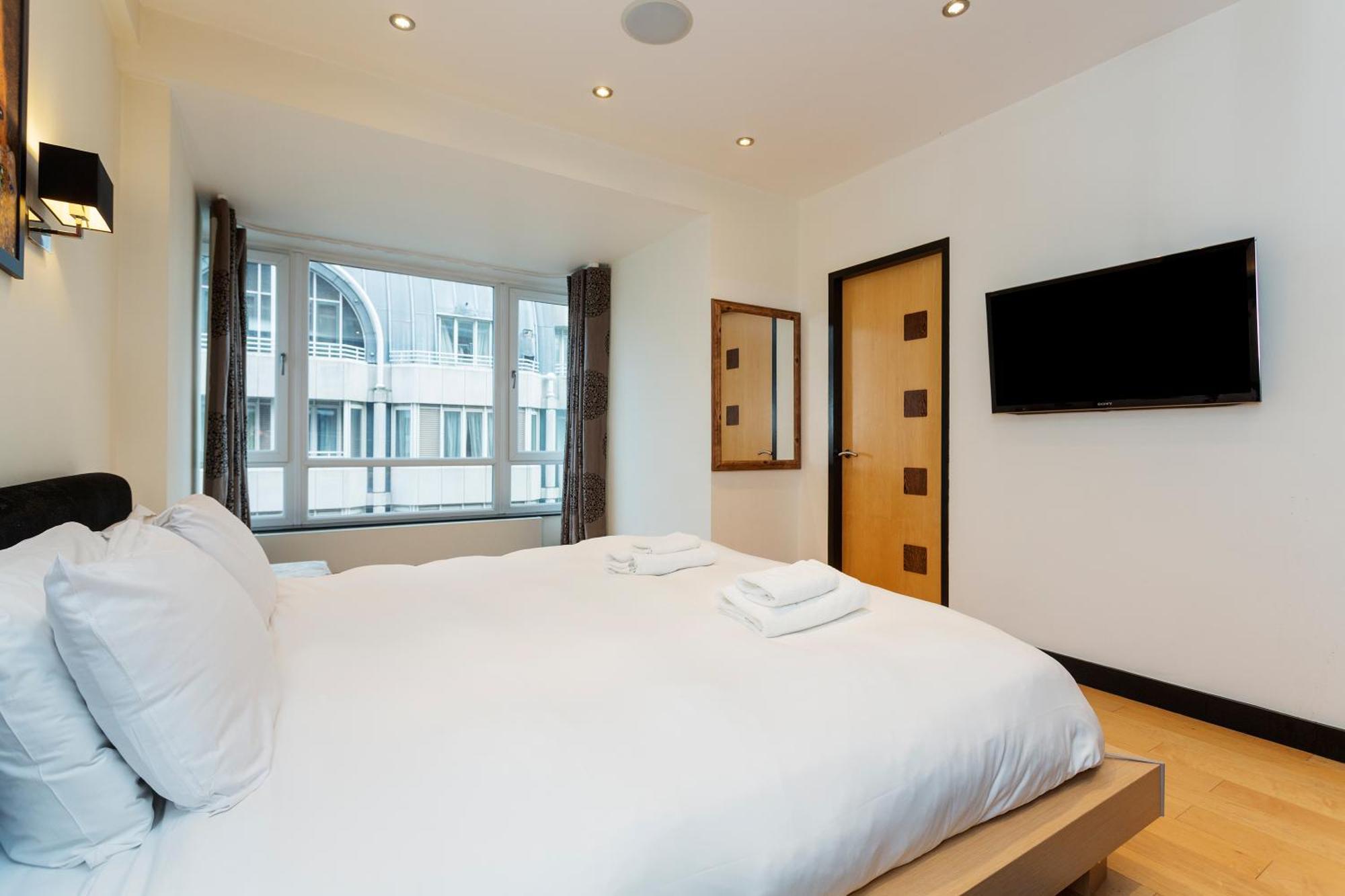 Veeve - Hyde Park Heights Apartment