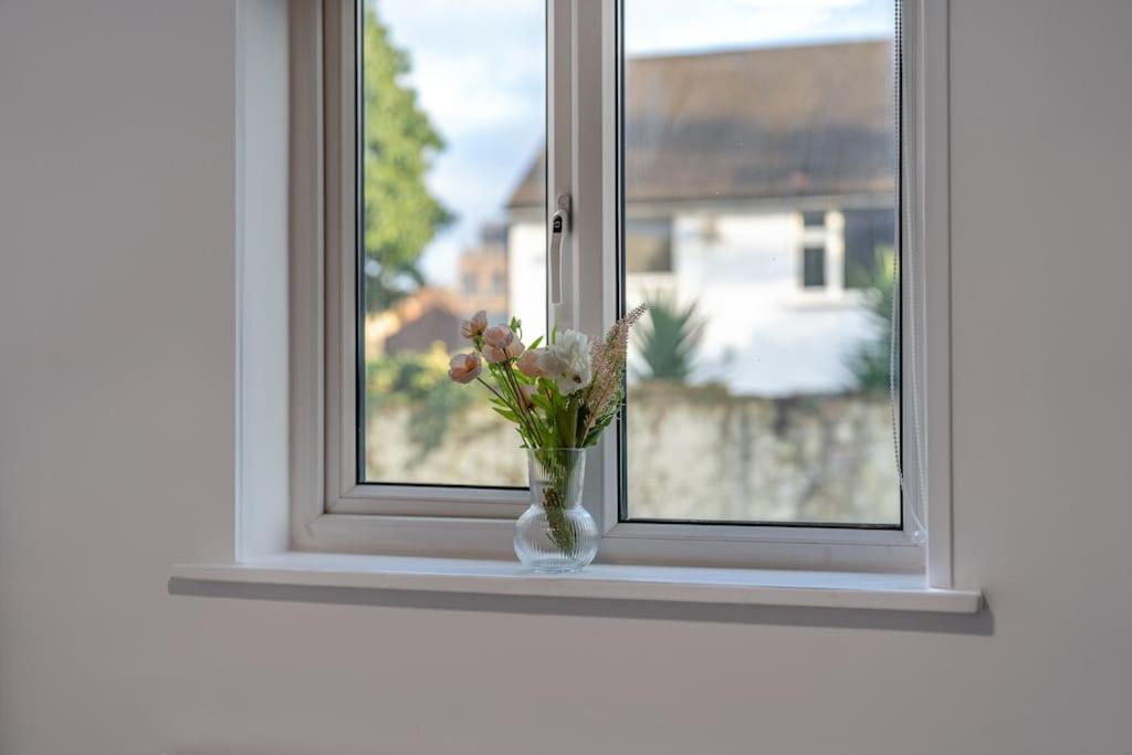4 Beds - Tooting - 20 Min To - Free Parking London