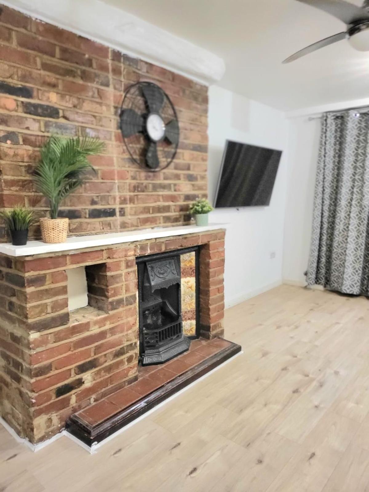 Privatunterkunft Close To Qmul London