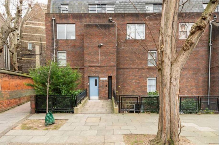 Super Beautiful Three Bedroom London