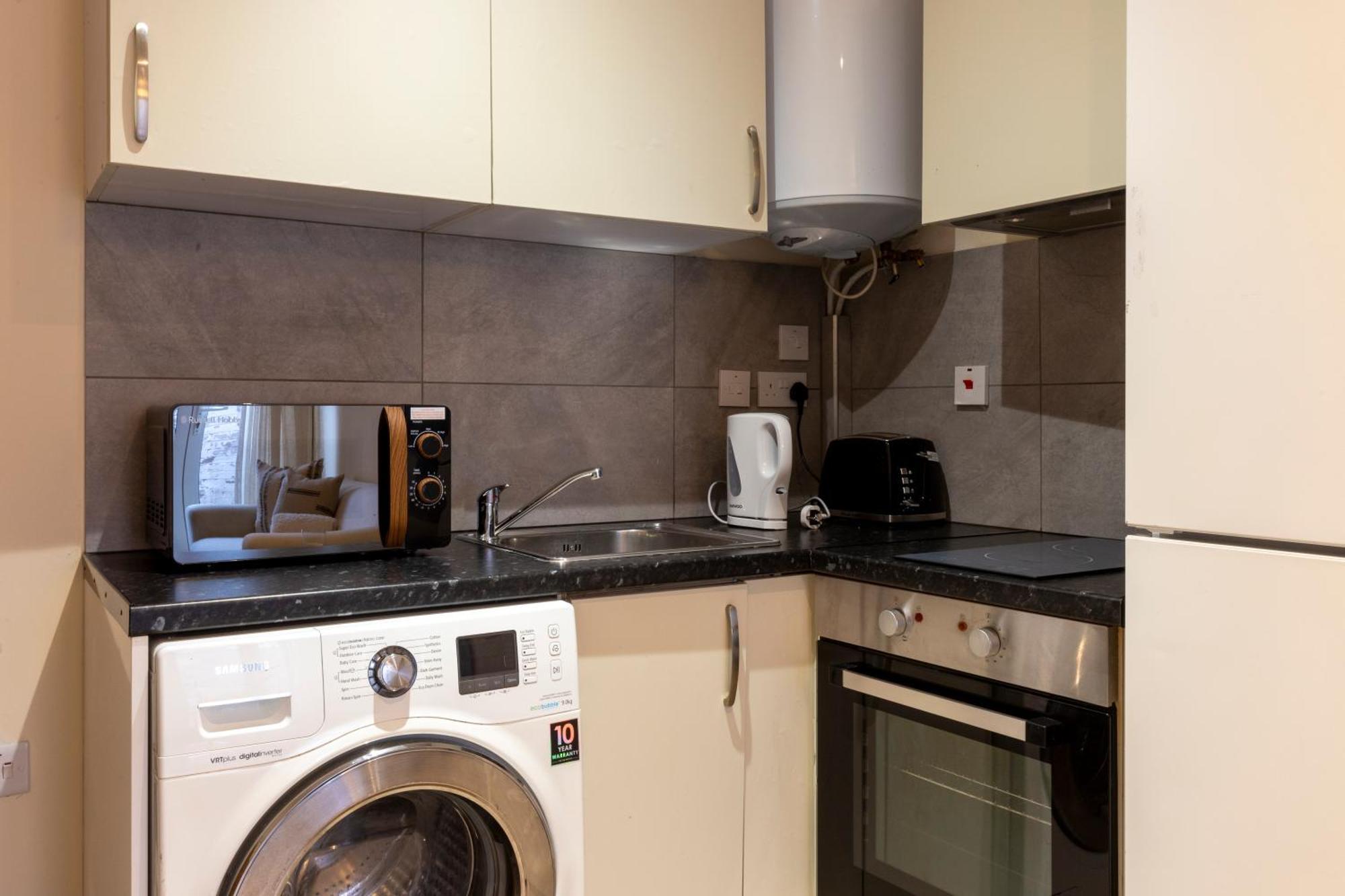 North - One Bed Flat- Entire Unit London