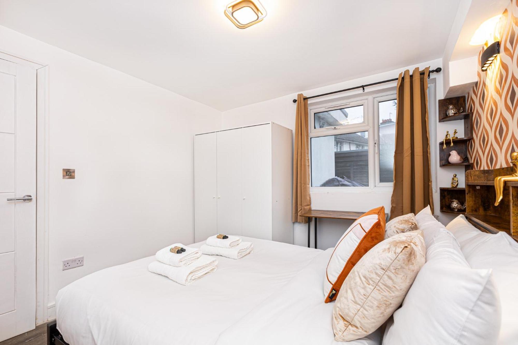 Luxury 3br Flat, Parking & Garden, Nw * Londen